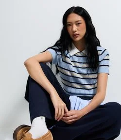 Blusa Listrado em Tricô com Gola Polo
