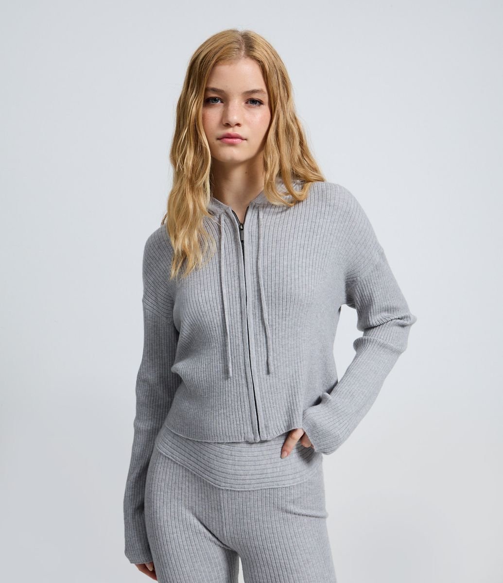Cardigan em Tricô com Capuz e Zíper Cinza