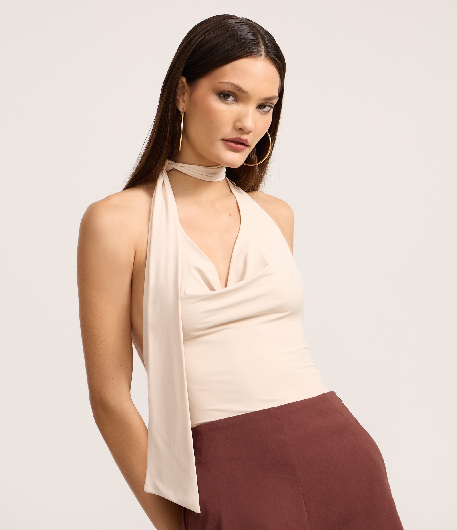 Body Frente Única em Malha com Golinha e Decote Degagê Summer Sand 1