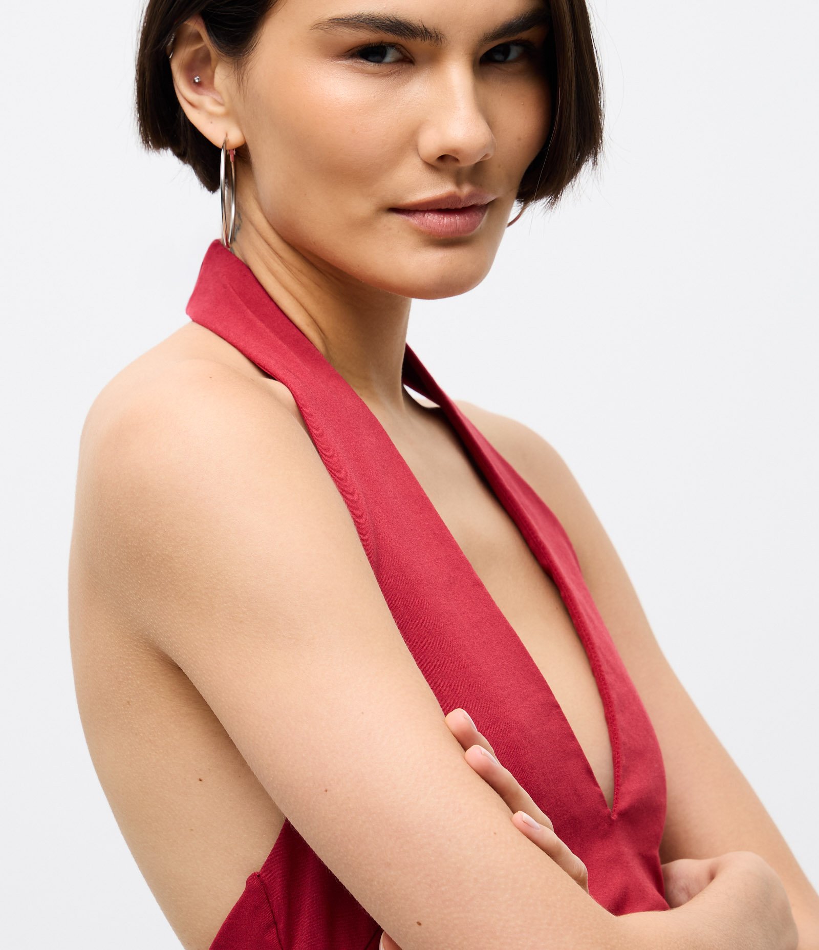 Vestido Midi Frente Única com Decote V Vermelho 3