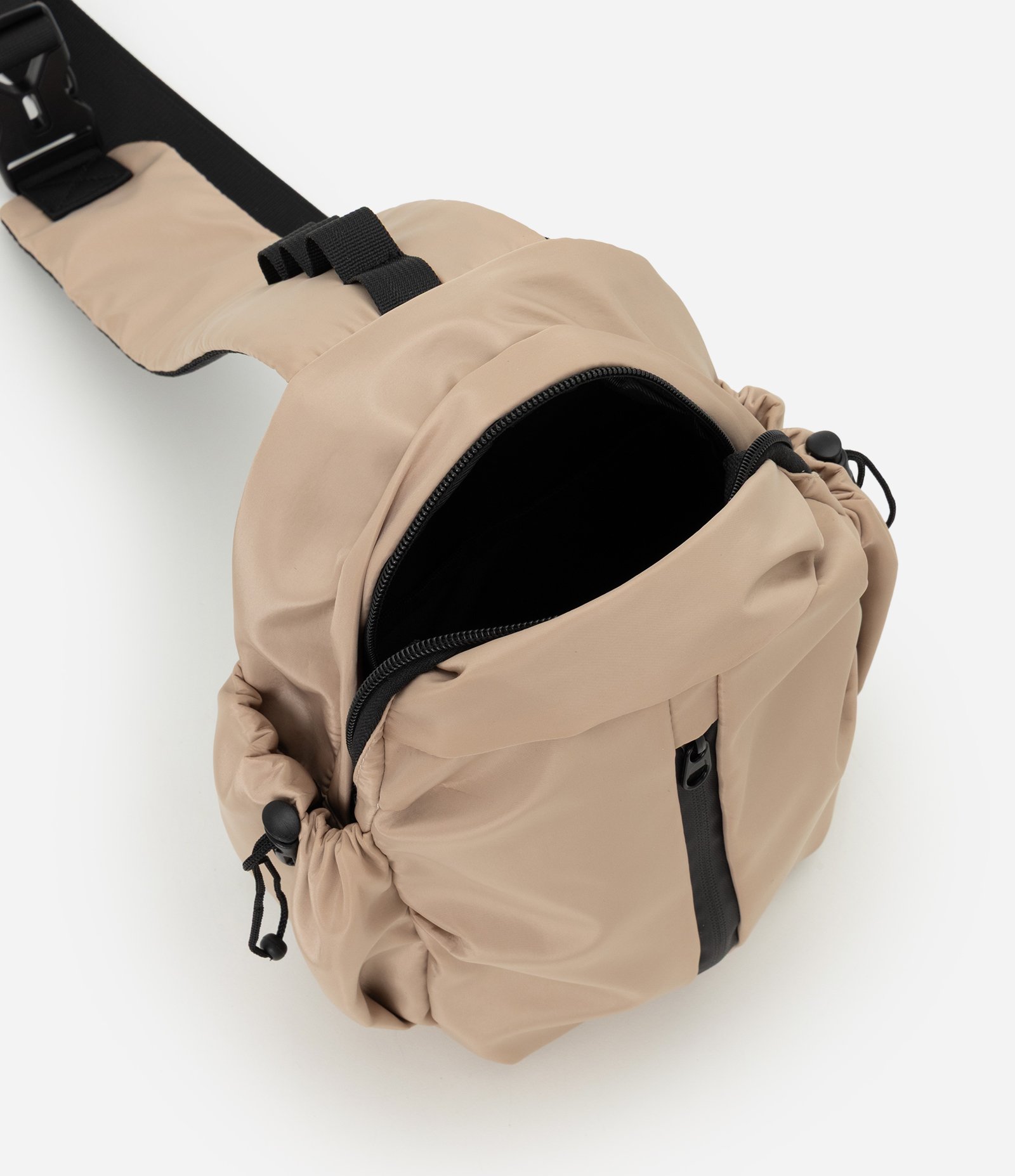 Bolsa Masculina Sling Transversal com Zíper Bege 6