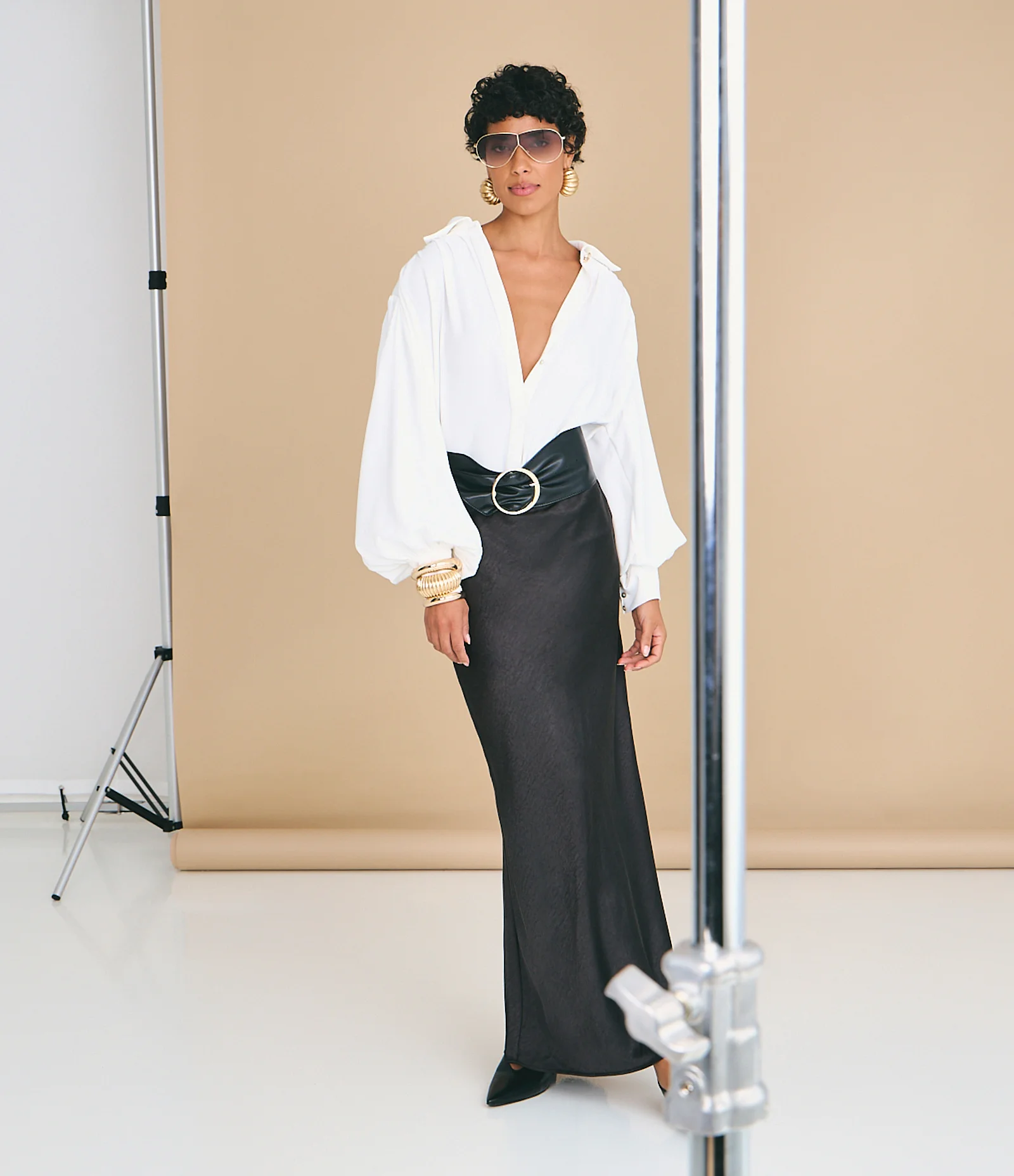 Saia Reta New Midi em Cetim Marrom 1