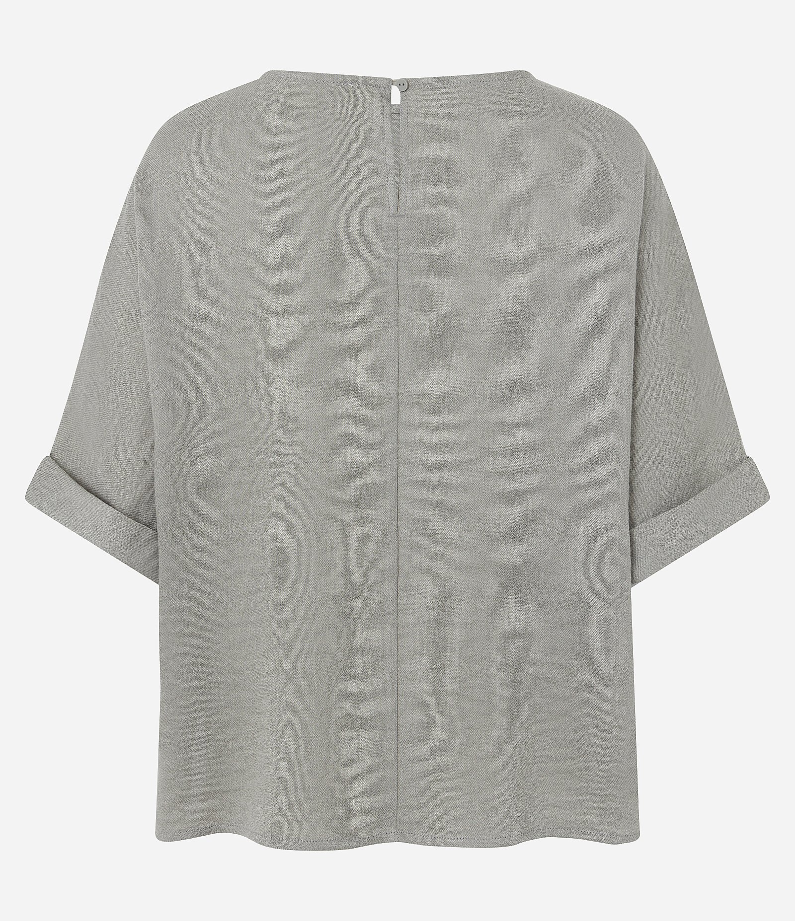 Blusa em Viscose com Barra Dobrada e Decote Canoa Cinza 7