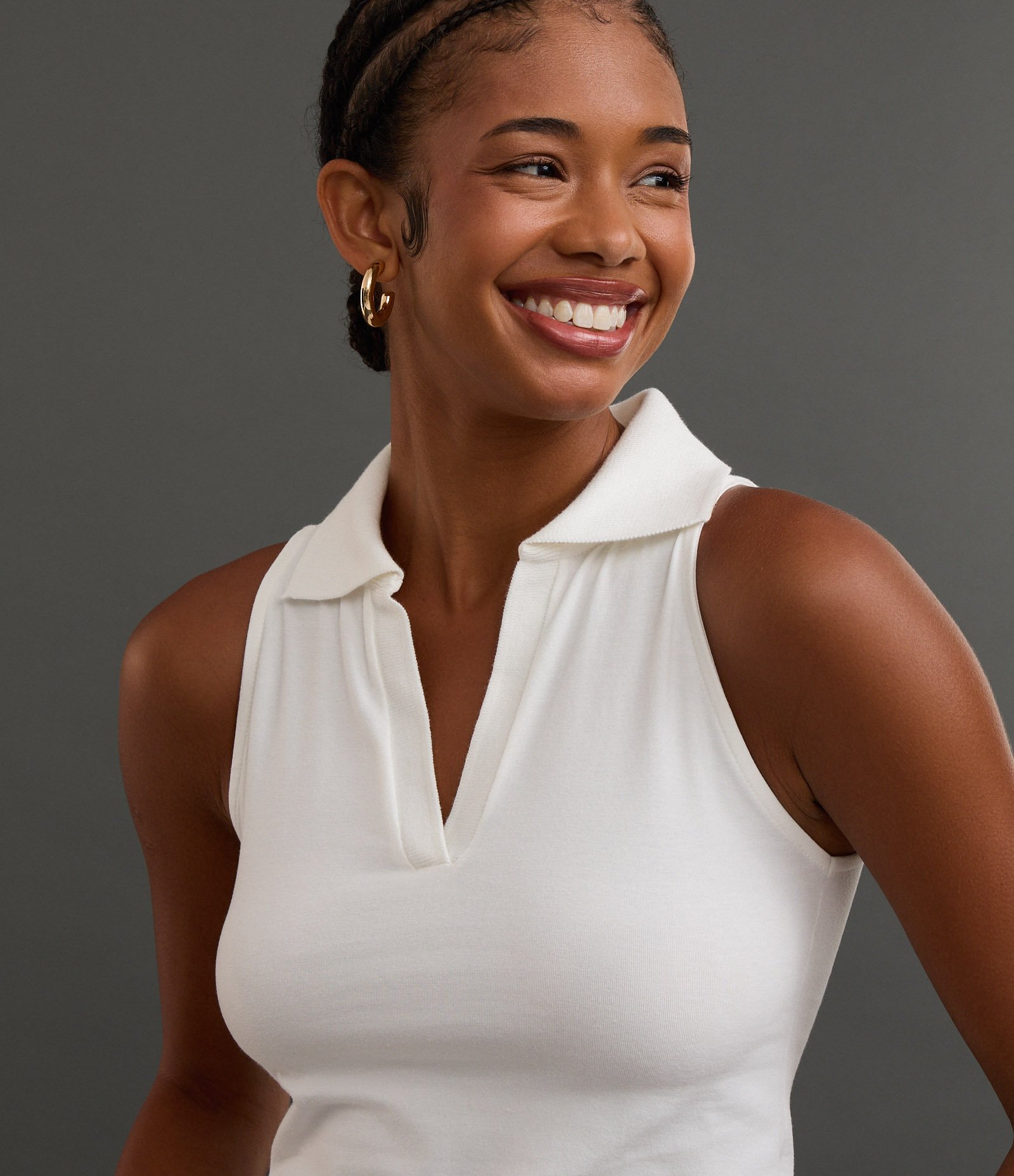 Blusa Polo em Decote V Sem Mangas Branco 3