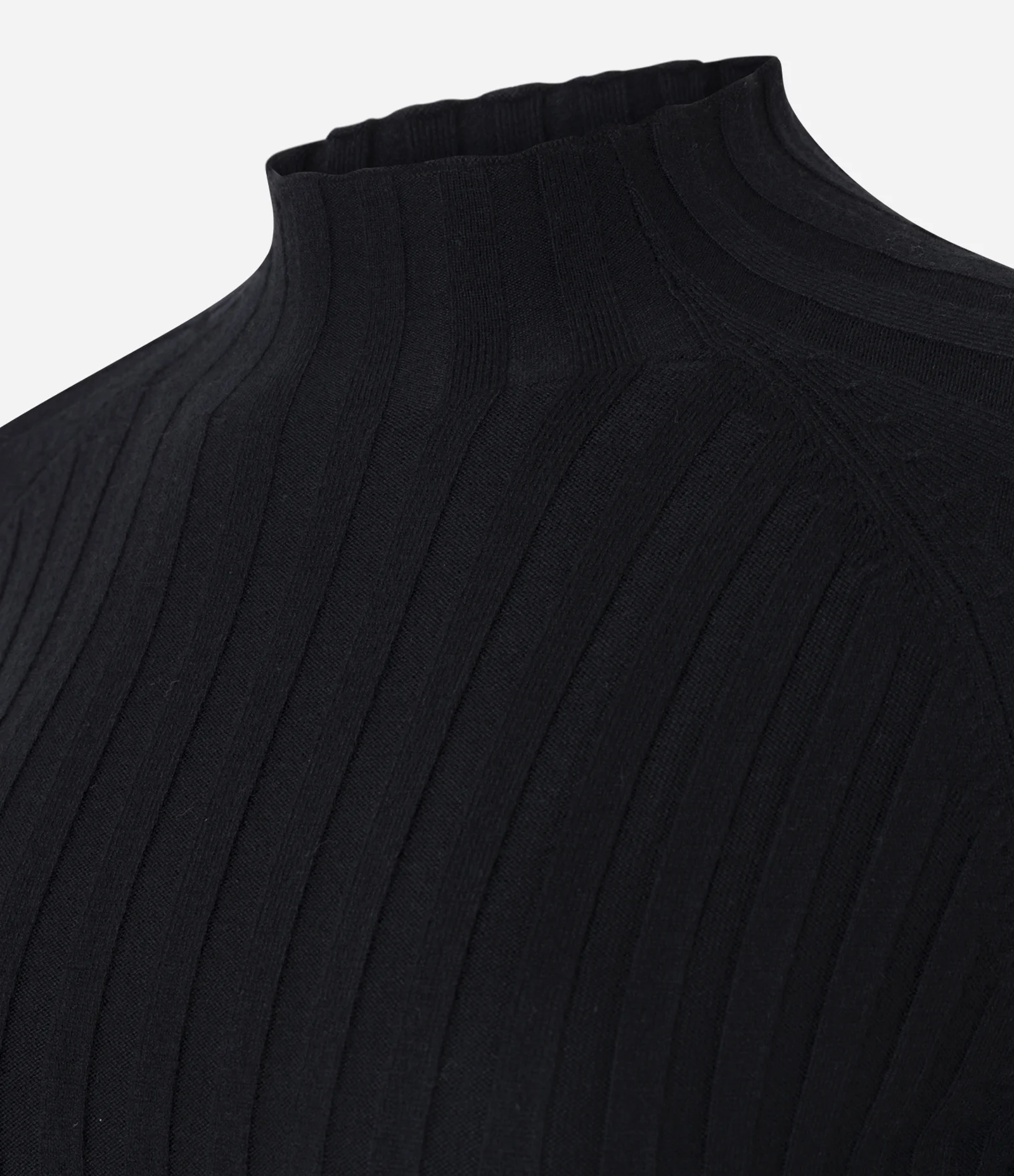 Blusa em Tricô com Gola Alta e Manga Longa Preto 2