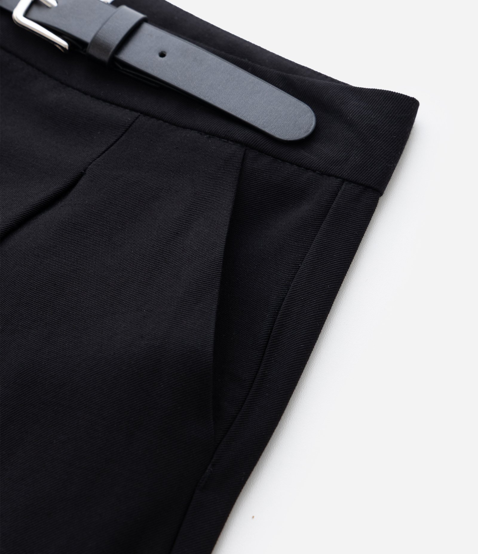 Calça Infantil em Alfaiataria com Cinto Unilateral – Tam 5 a 14 Anos Preto 4