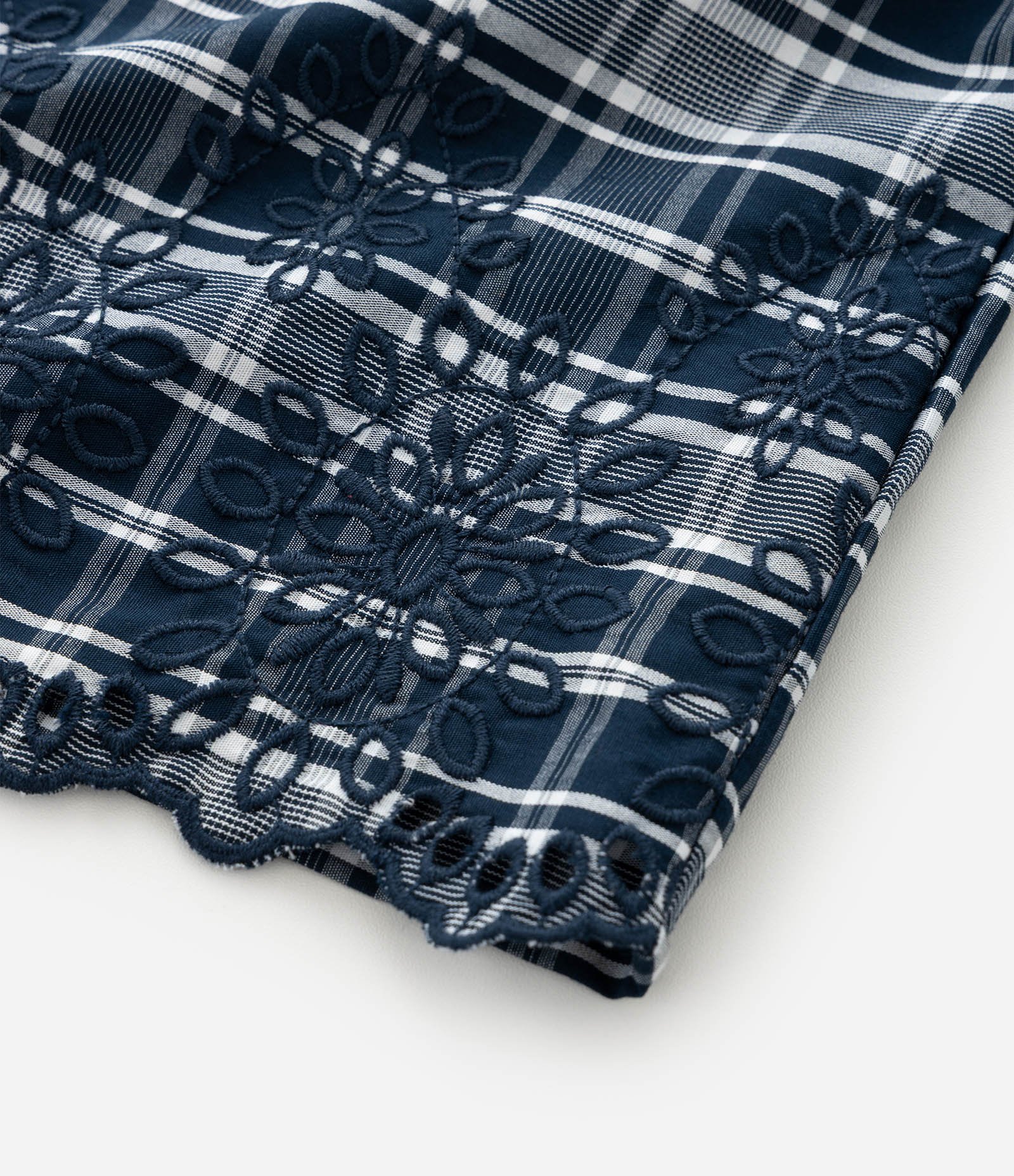 Camisa Infantil de Alfaiataria Xadrez com Laise Bordada na Barra – Tam 5 a 14 Anos Azul/Branco 6