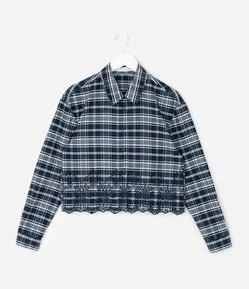 Camisa Infantil de Alfaiataria Xadrez com Laise Bordada na Barra – Tam 5 a 14 Anos