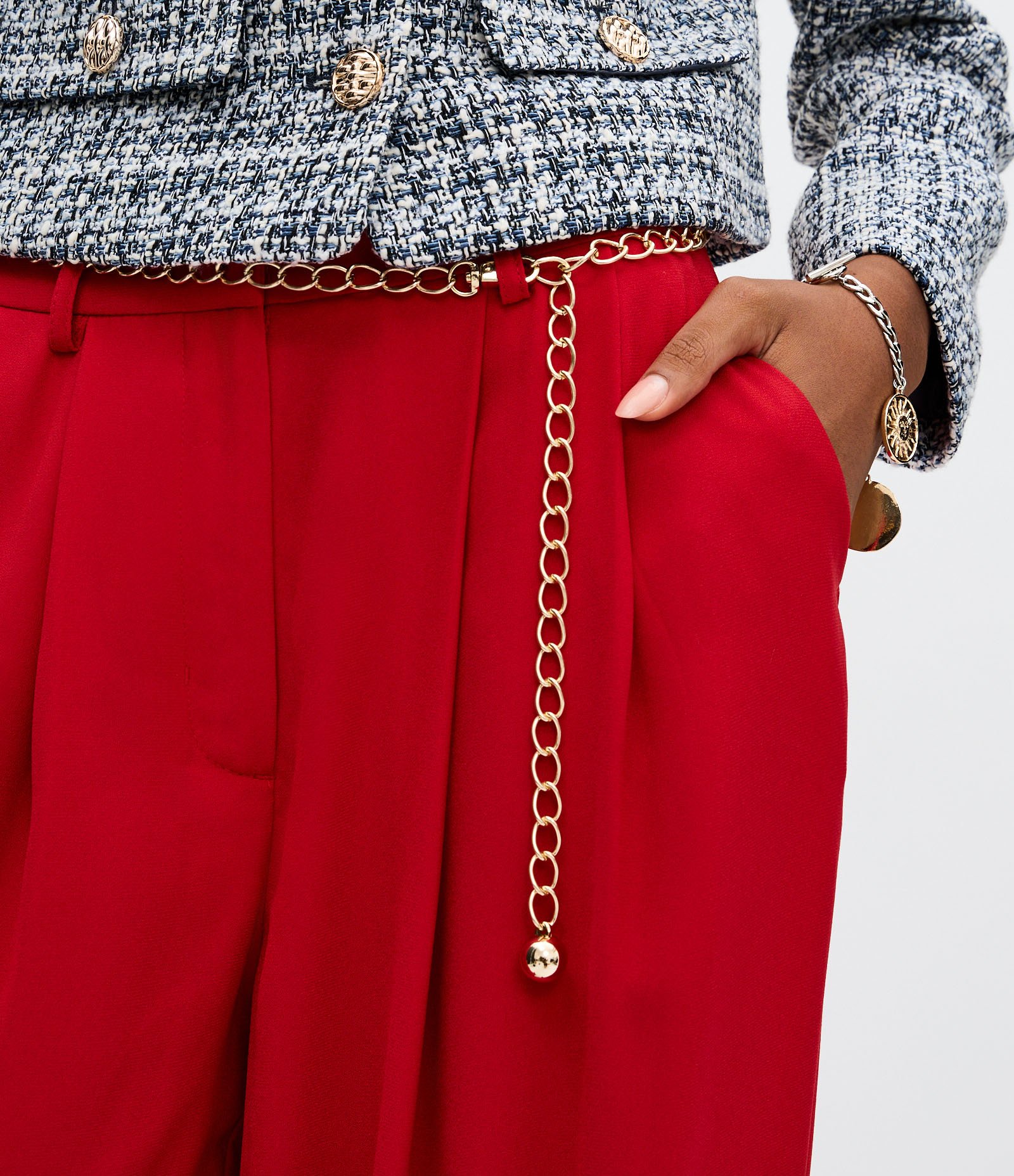 Calça Aladim Alfaiatada com Pregas e Cinto Correntinha Vermelho 4