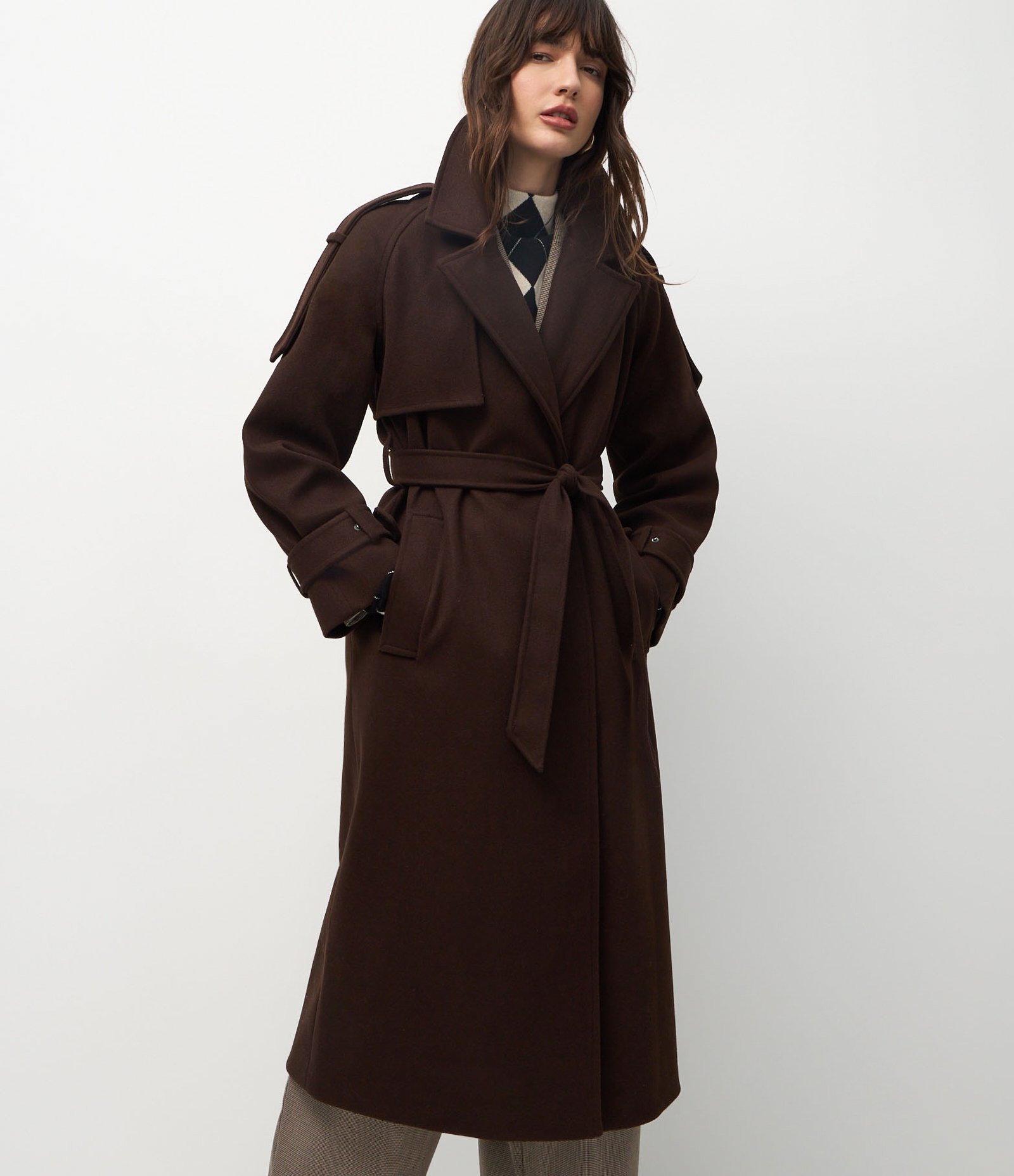 Trench Coat em Polyvelour com Faixa para Amarração Marrom 5