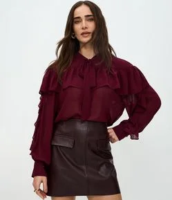 Blusa em Chiffon com Babados e Amarração Frontal