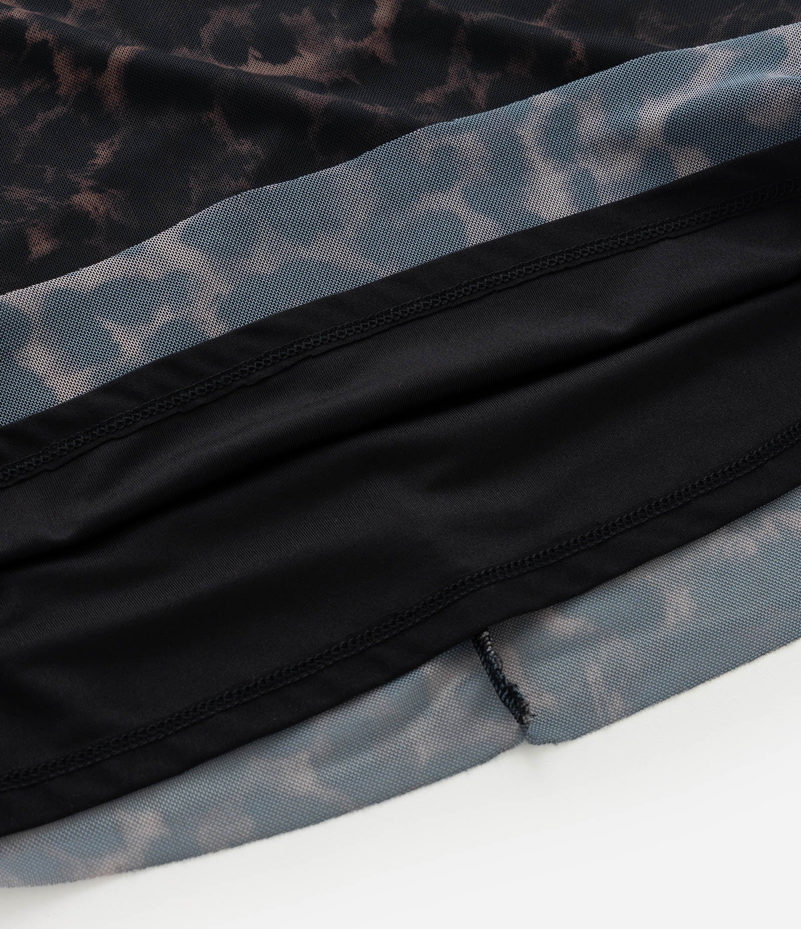 Vestido Longo em Tule com Estampa Animal Print  Curve & Plus Size Preto/Marrom 7