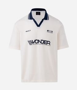 Camiseta Boxy Esportiva em Algodão com Gola Polo Contrastante e Estampa Wonder