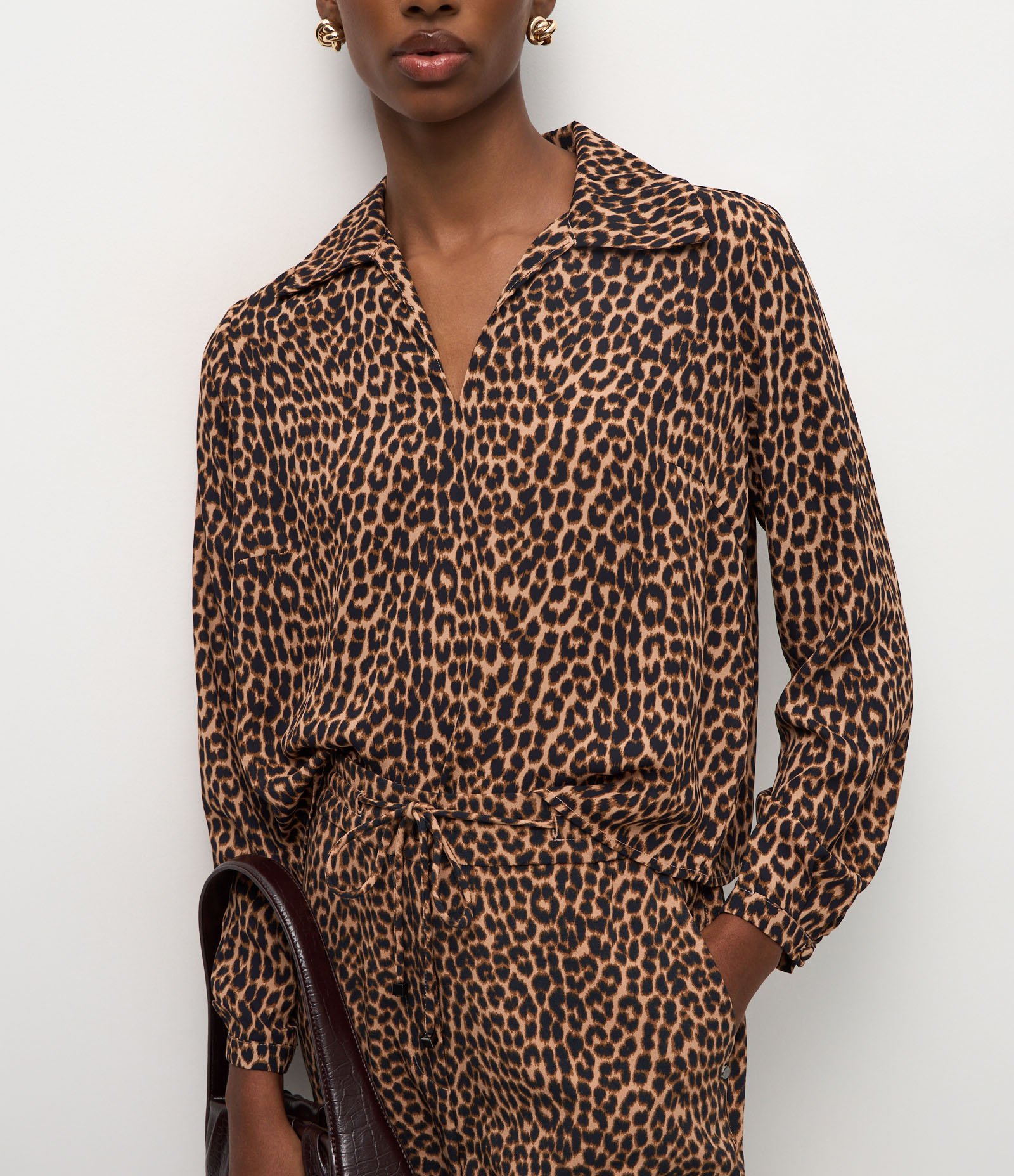 Blusa Feminina Manga Longa Animal Print Onça Chiffon Estampa de Onça 4