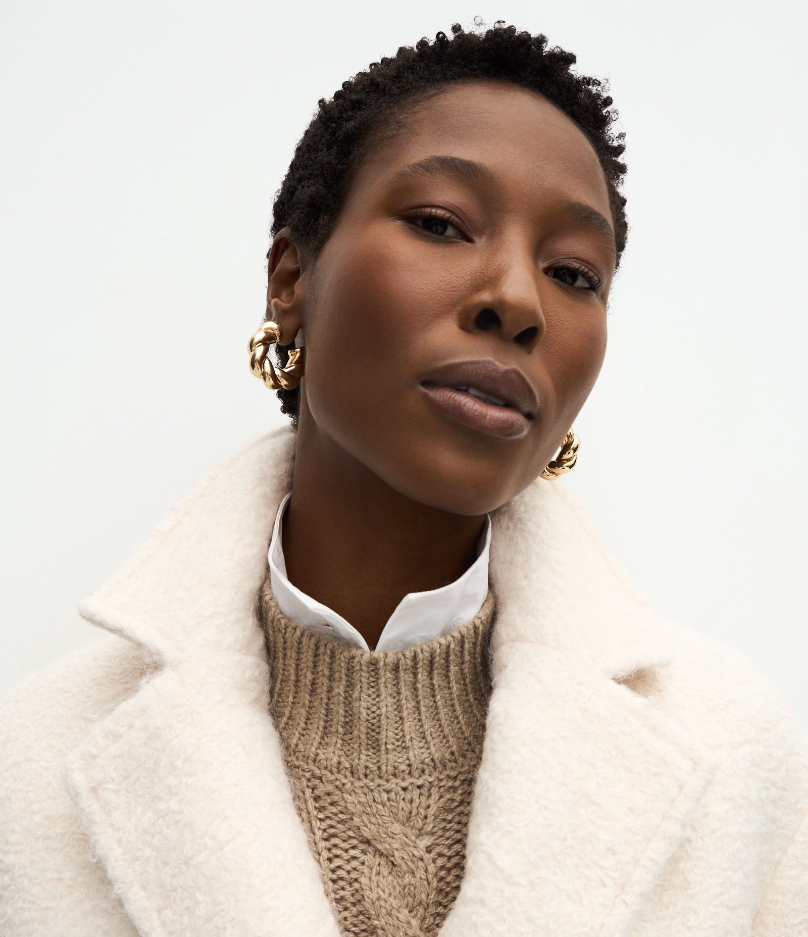 Casaco de Pelos com Abotoamento Transpassado Branco 2