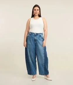 Calça Barrel Jeans com Recortes Contrastantes Curve & Plus Size