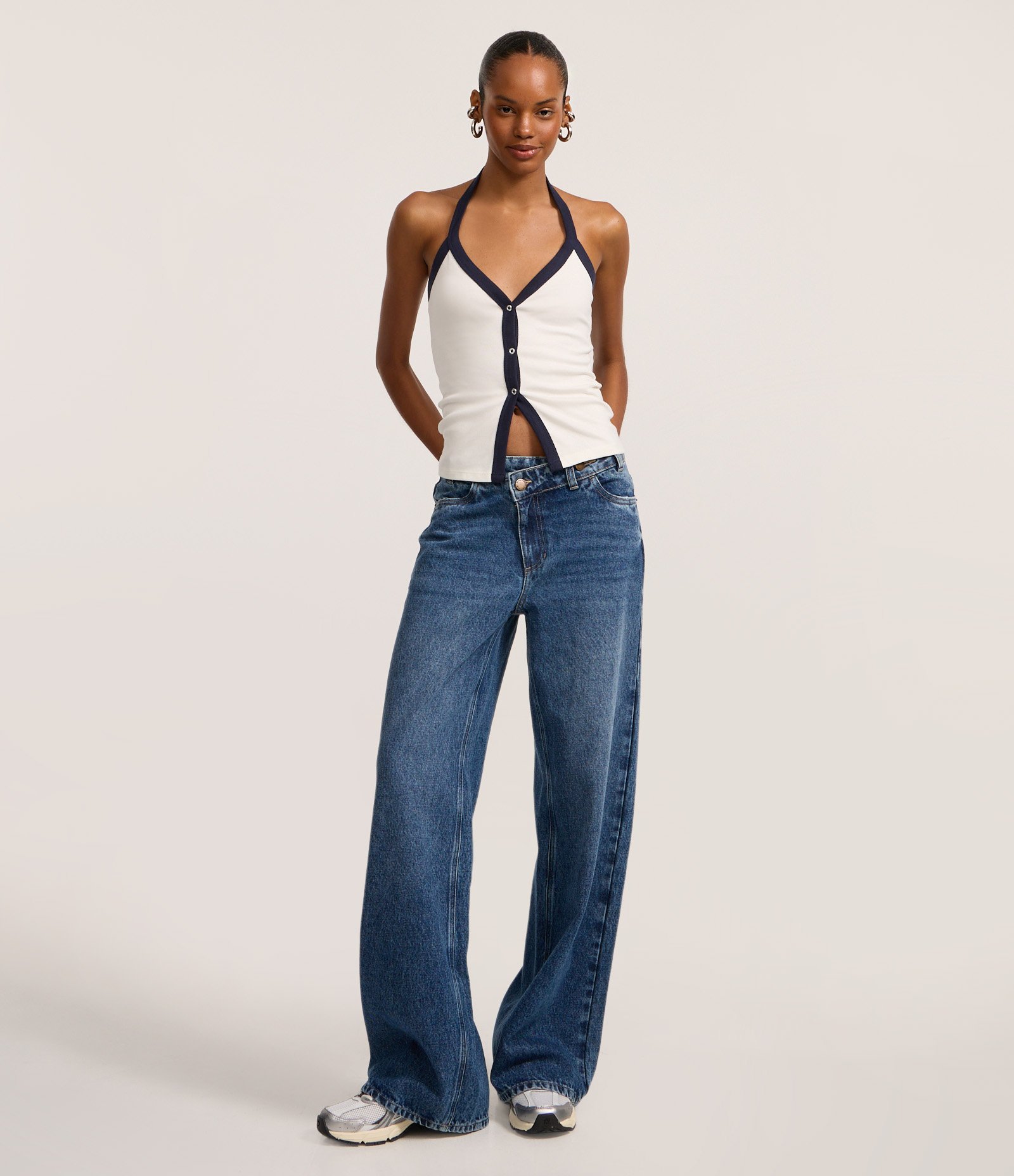 Blusa Frente Única em Ribana com Botões Branco 2