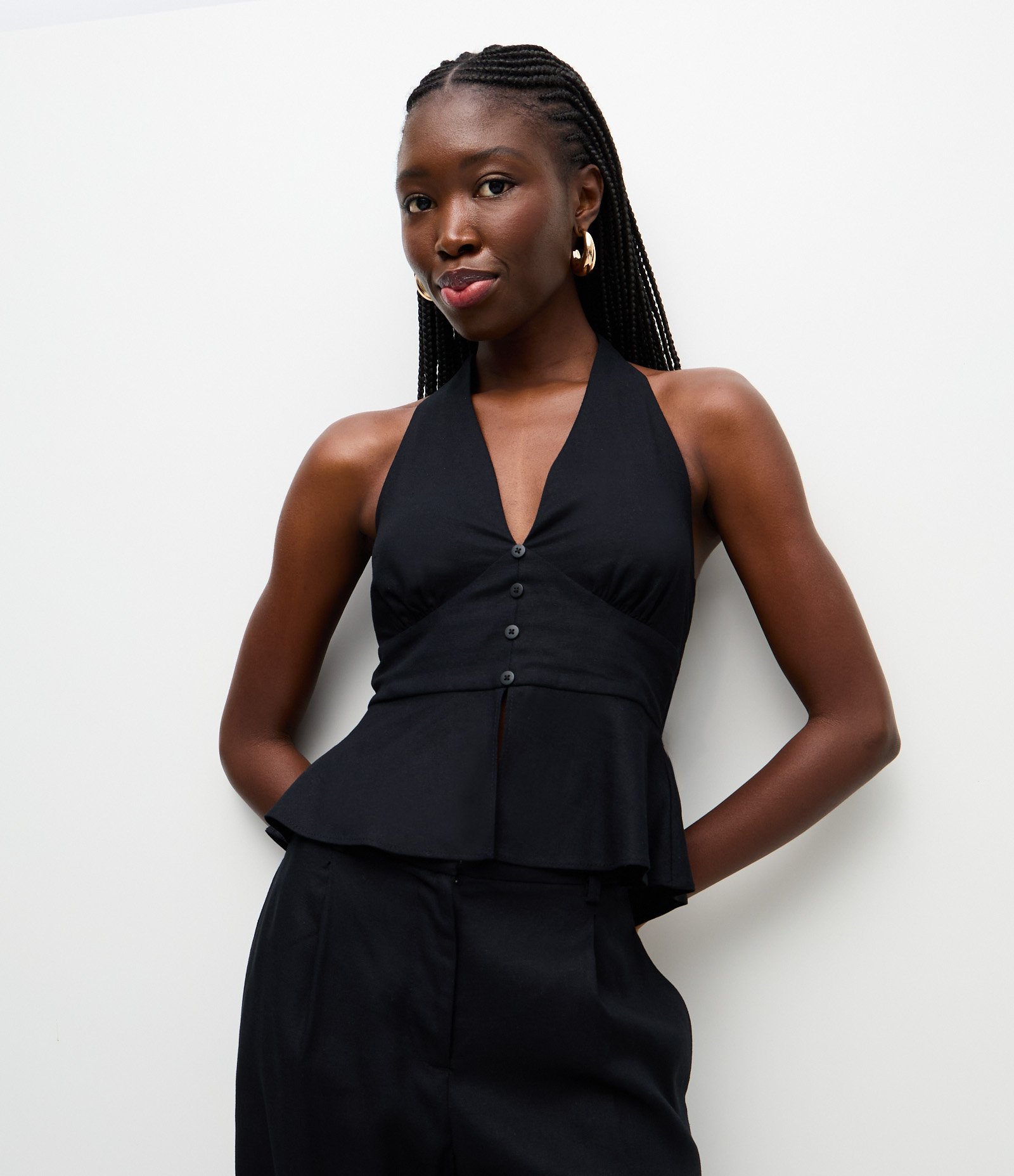 Blusa Colete Frente Única em Viscolinho com Amarração Preto 1