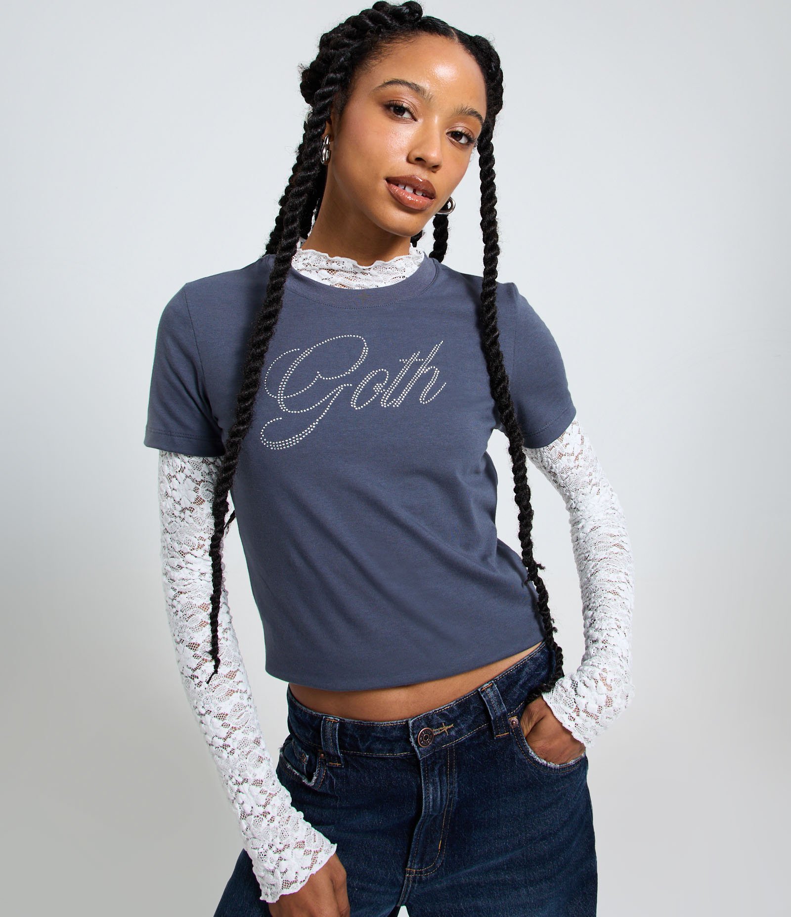 Camiseta em Algodão com Aplicações Goth Cinza 4