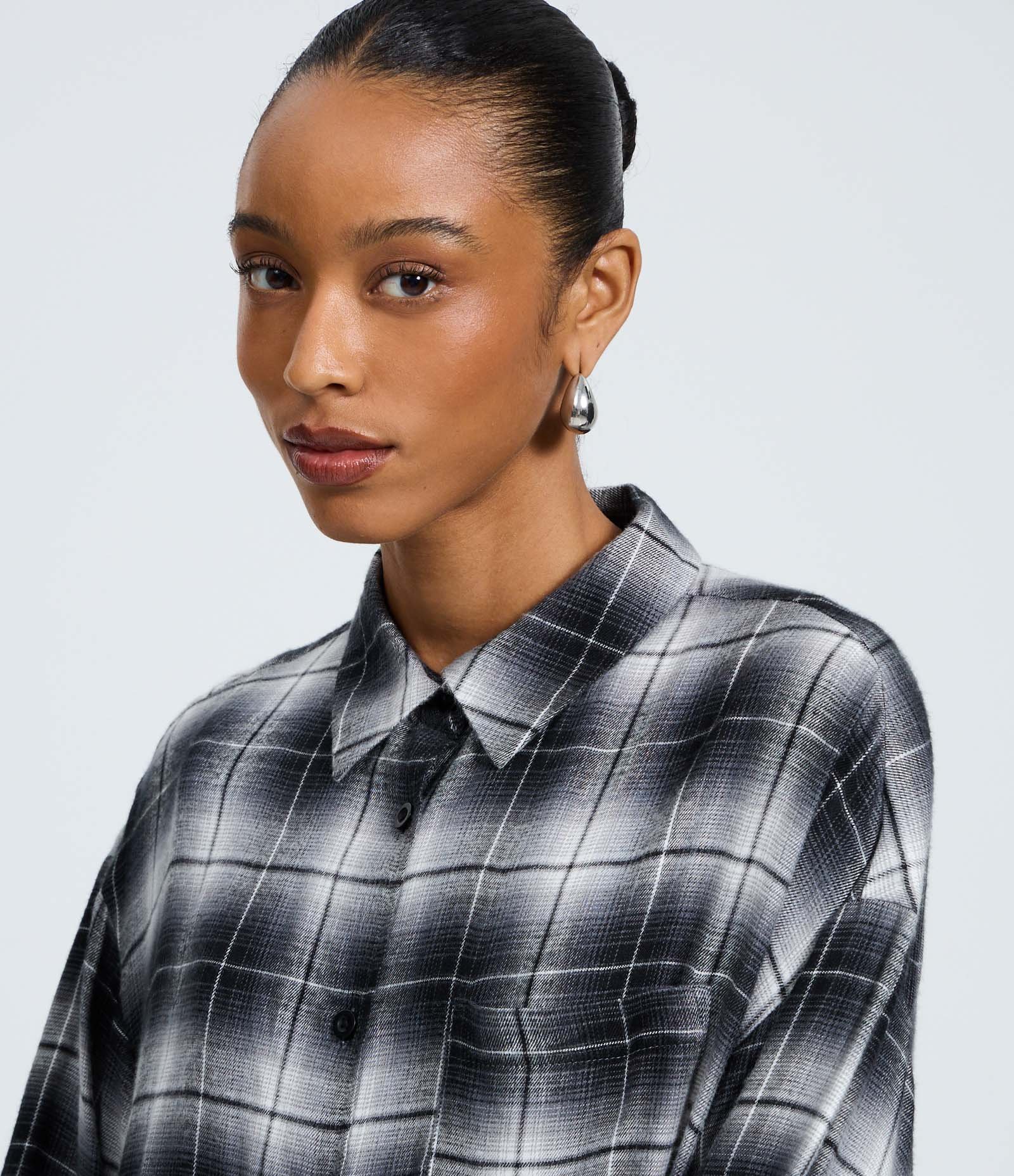 Camisa em Flanela Xadrez Preto 3
