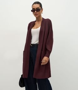 Cardigan Alongado em Tricô com Bolsos