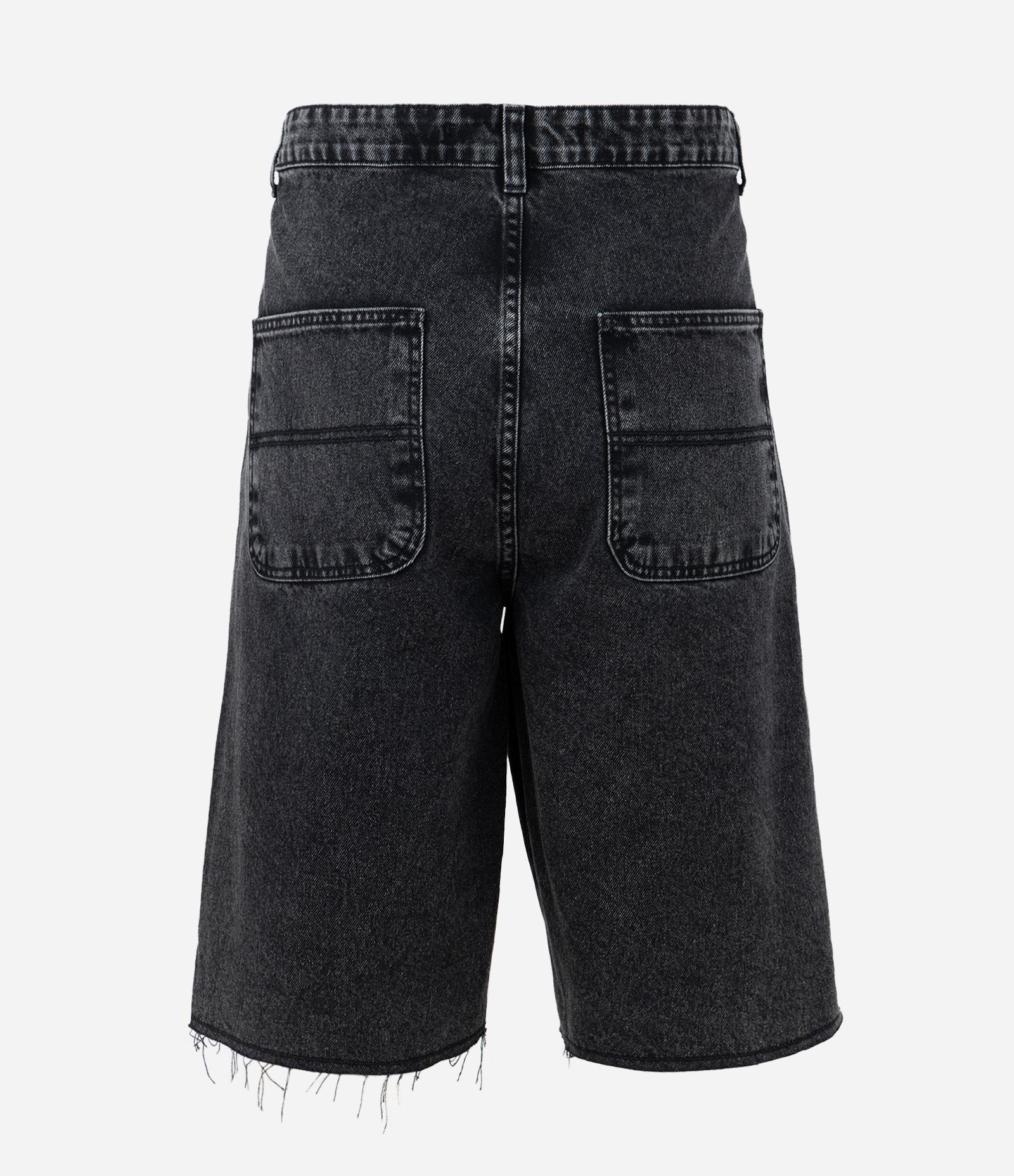 Bermuda Baggy em Jeans com Barra Desfiada e Detalhe com Cordão Preto 2