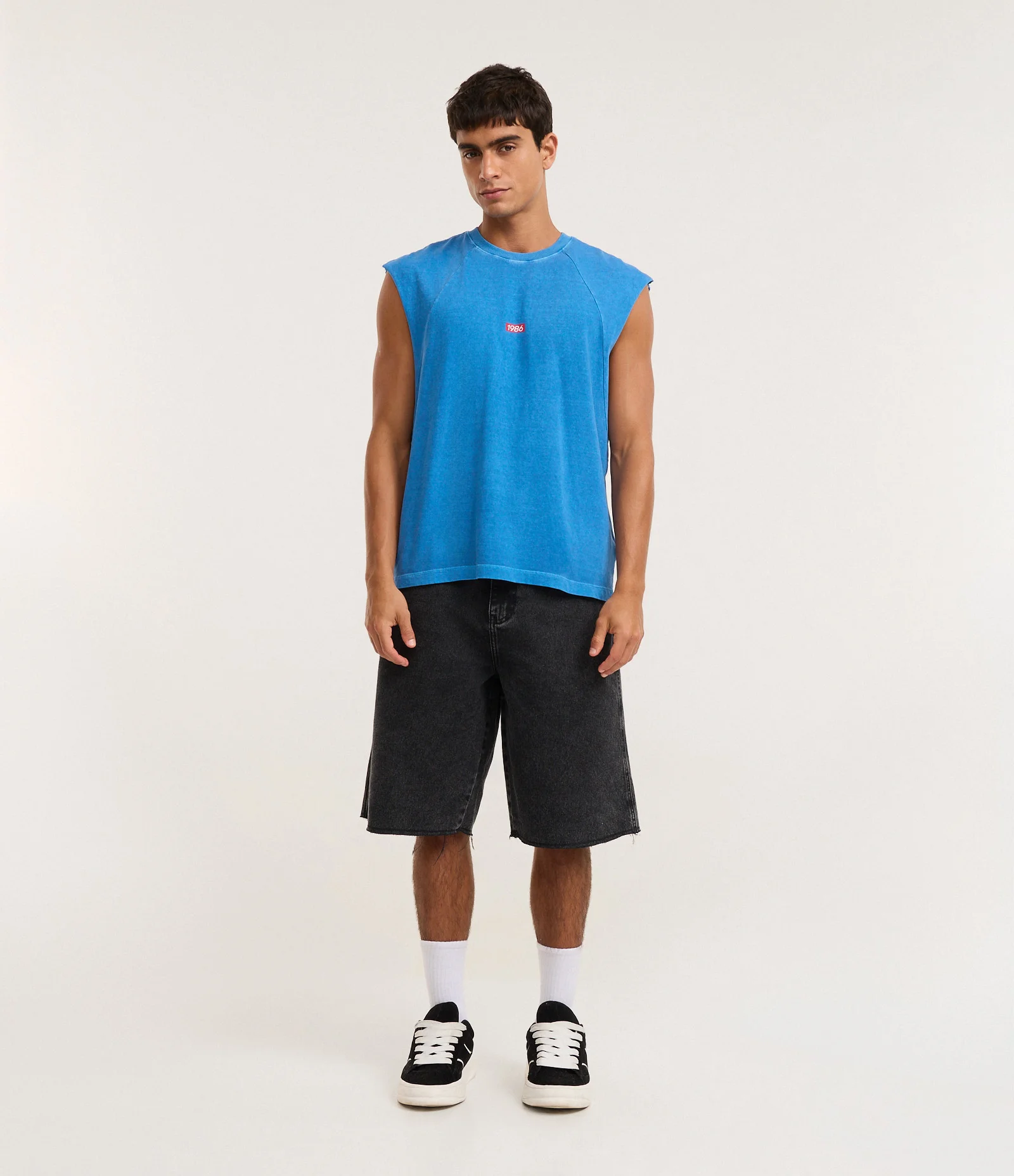 Regata Boxy Estonada em Algodão com Estampa Lettering Azul 2