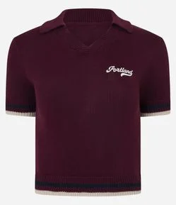 Blusa em Tricô com Gola Polo e Lettering Bordado