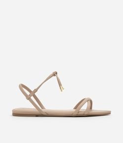 Sandália Rasteira com Bico Folha e Amarração no Tornozelo