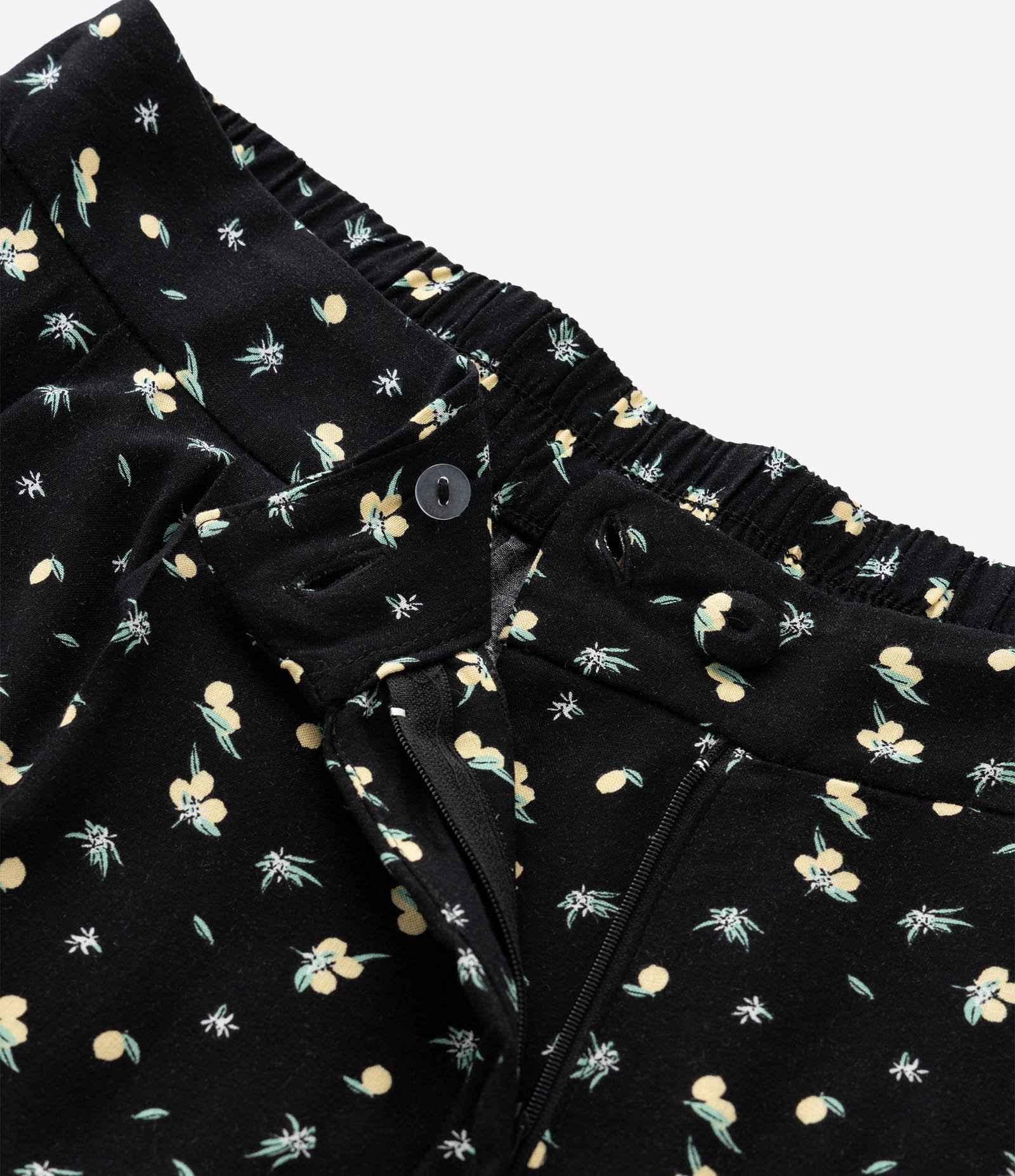 Calça Pantalona em Viscose com Estampa Limões Curve & Plus Size Preto 5