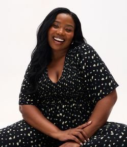 Blusa em Viscose com Lastex e Estampa de Mini Limões Curve & Plus Size