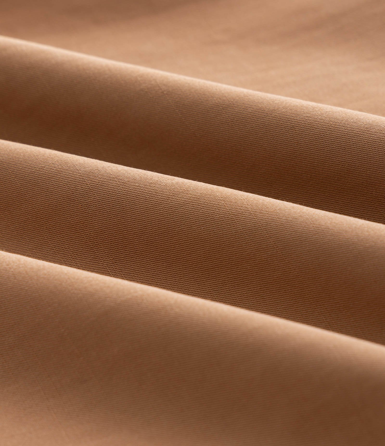 Calça Reta Acetinada com Cós Elástico e Efeito Franzido Curve & Plus Size Marrom 3