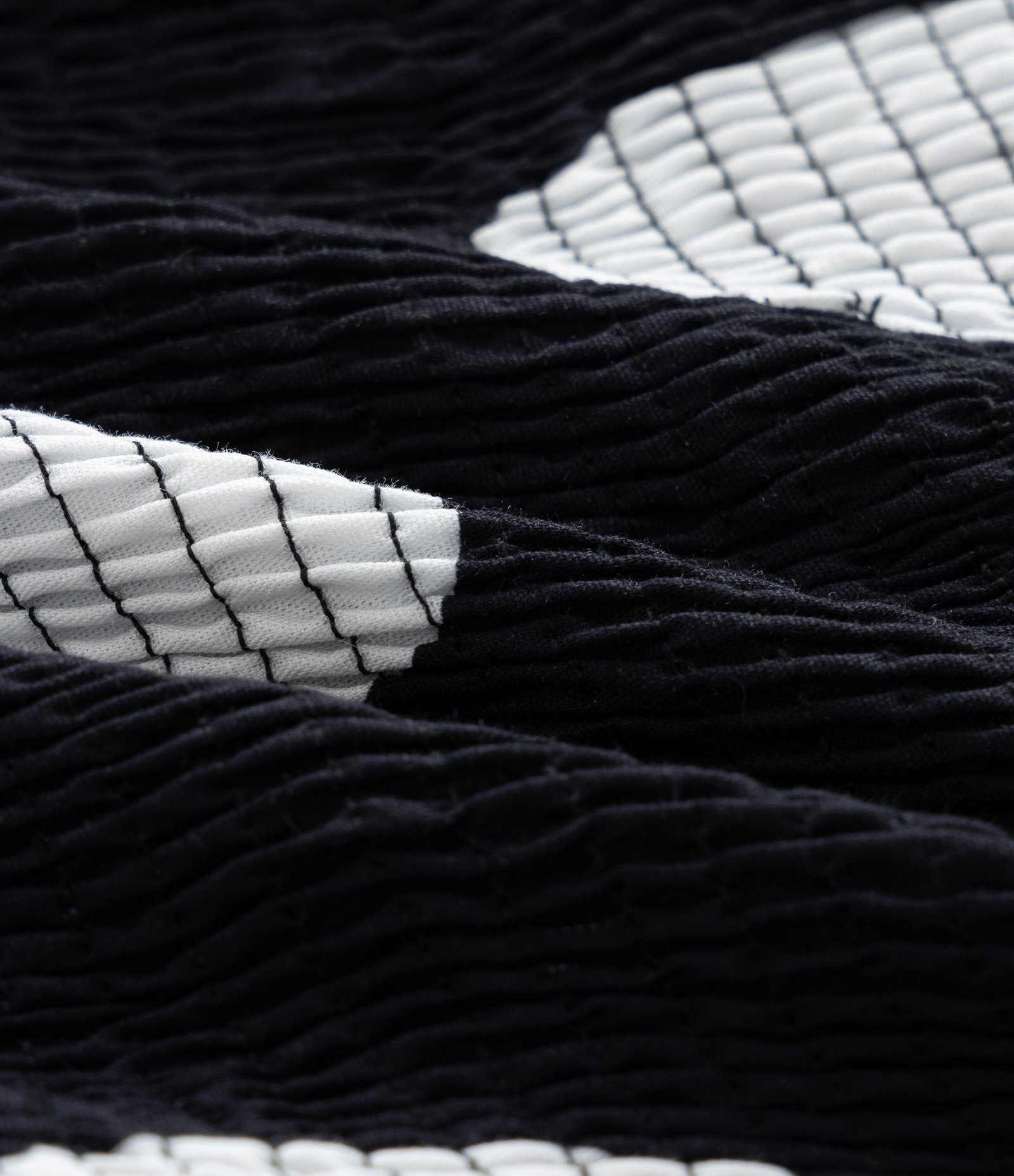 Vestido Midi Com Estampa Poá e Cinto com FIvela Curve & Plus Size Preto/Branco 7