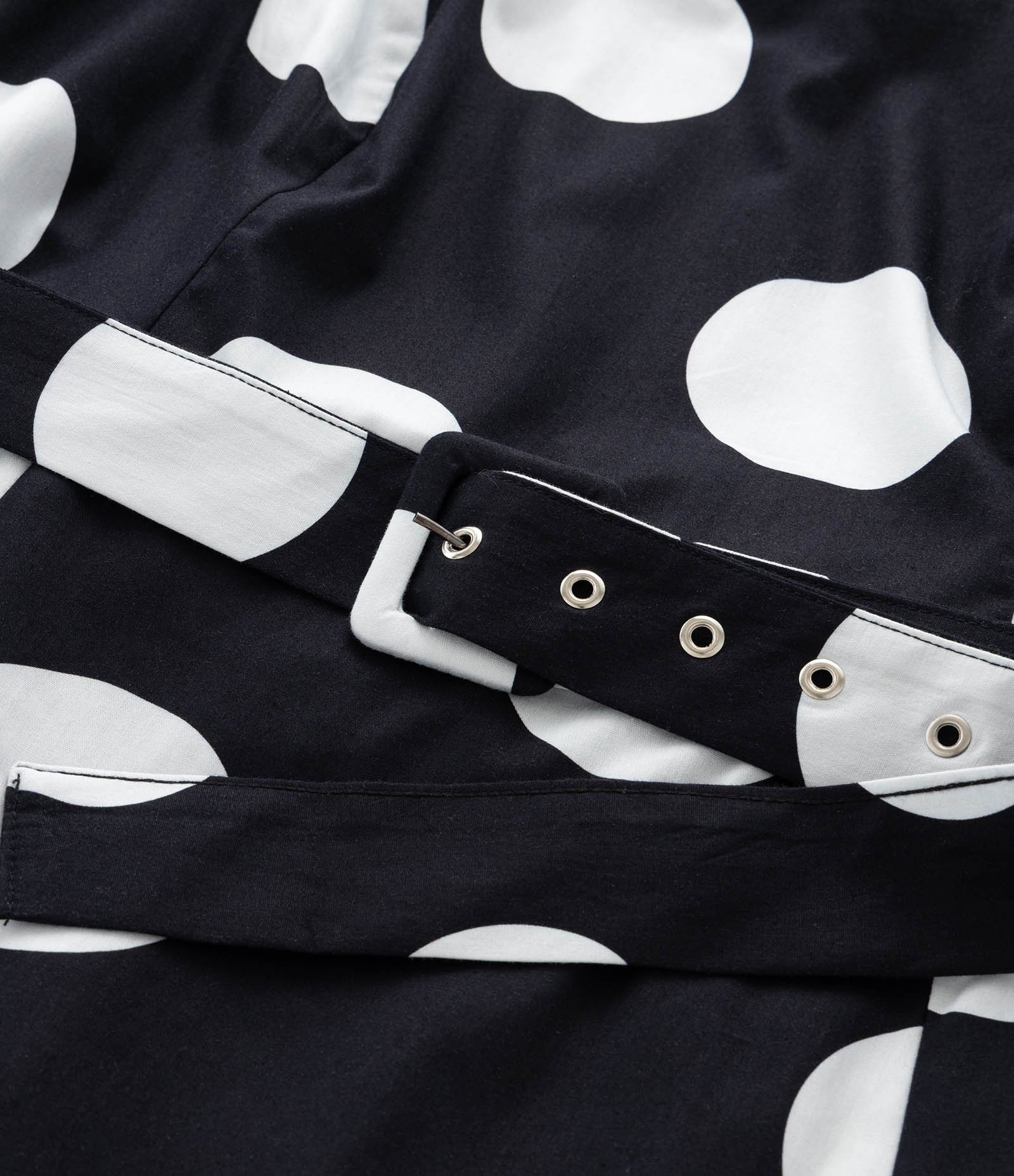 Vestido Midi Com Estampa Poá e Cinto com FIvela Curve & Plus Size Preto/Branco 9