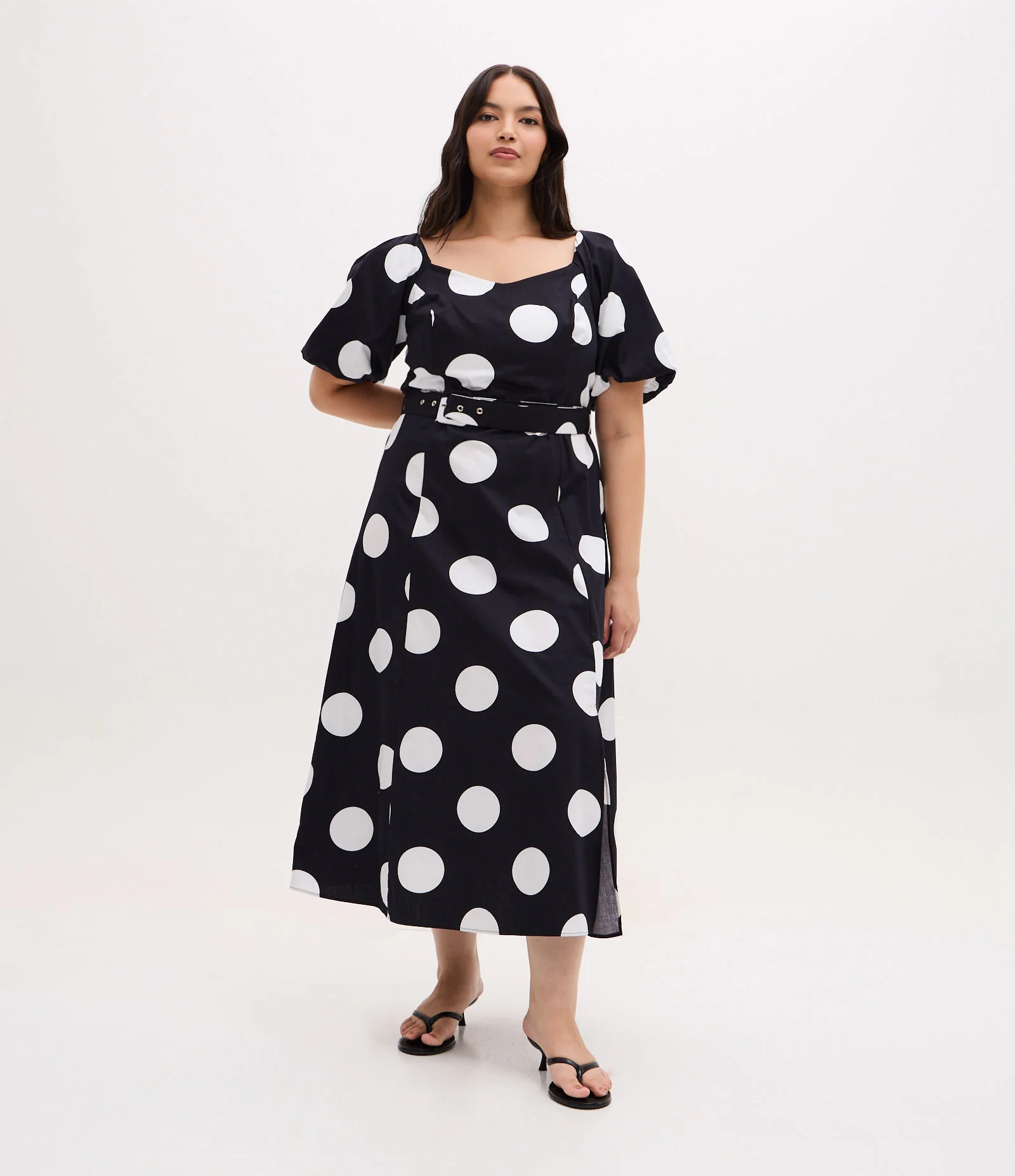 Vestido Midi Com Estampa Poá e Cinto com FIvela Curve & Plus Size Preto/Branco 1