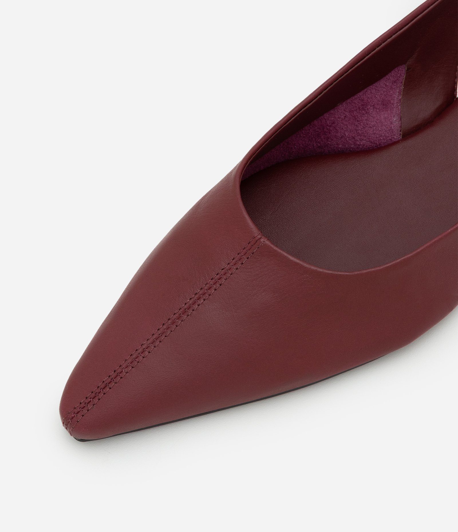 Sapatilha Slingback de Bico Fino em Couro Vinho 3