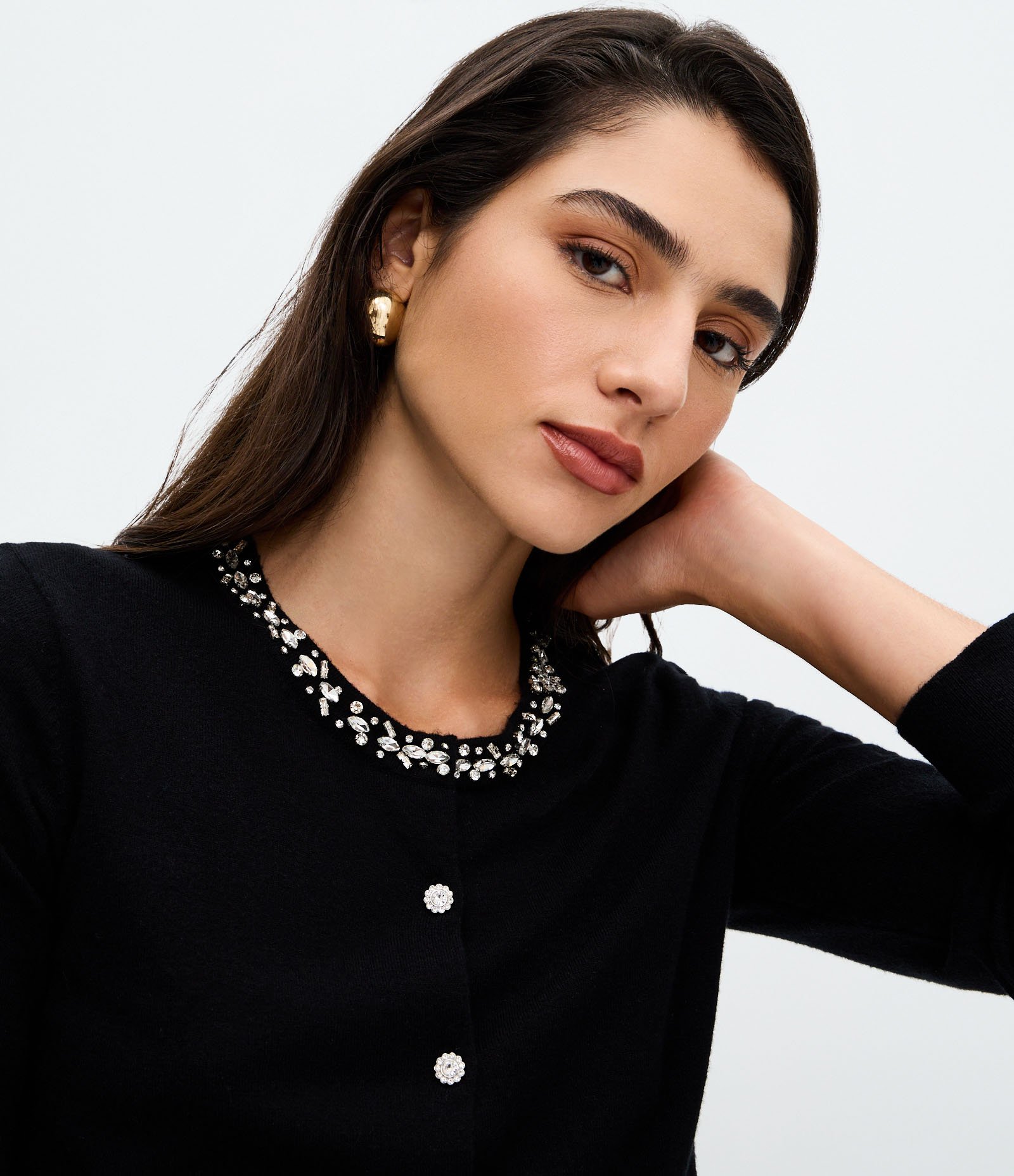 Cardigan Curto em Tricô com Aplicação no Decote Preto 3