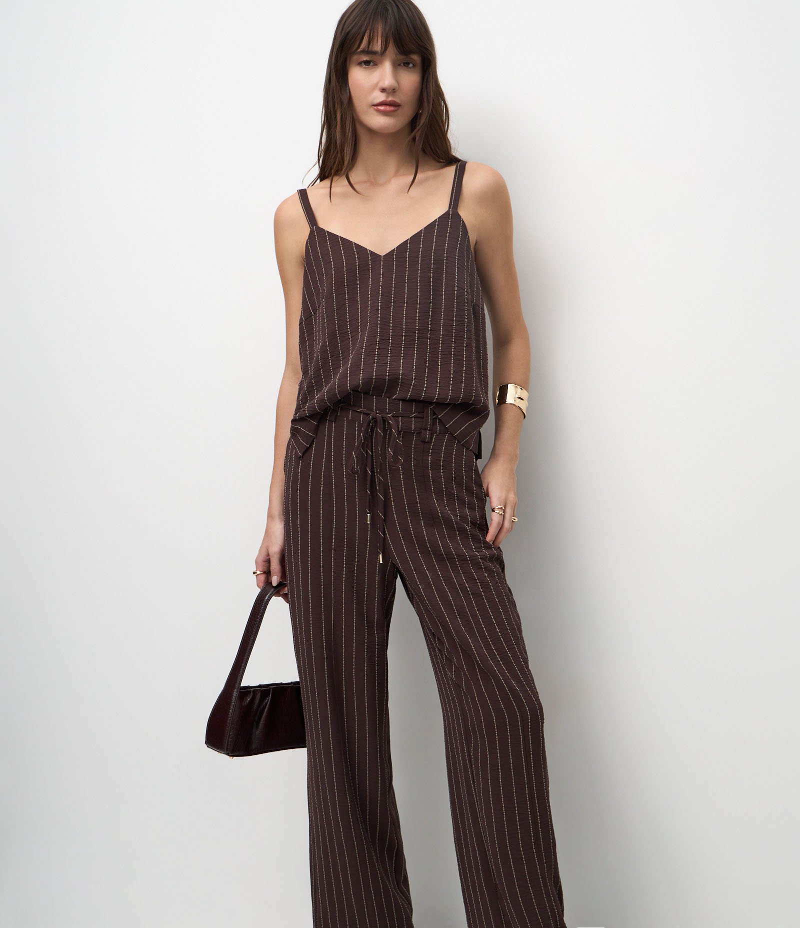 Calça Wide Leg com Estampa Listrada e Cordão para Amarração Marrom 2