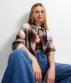 Camisa Regular Manga Longa em Flanela Xadrez