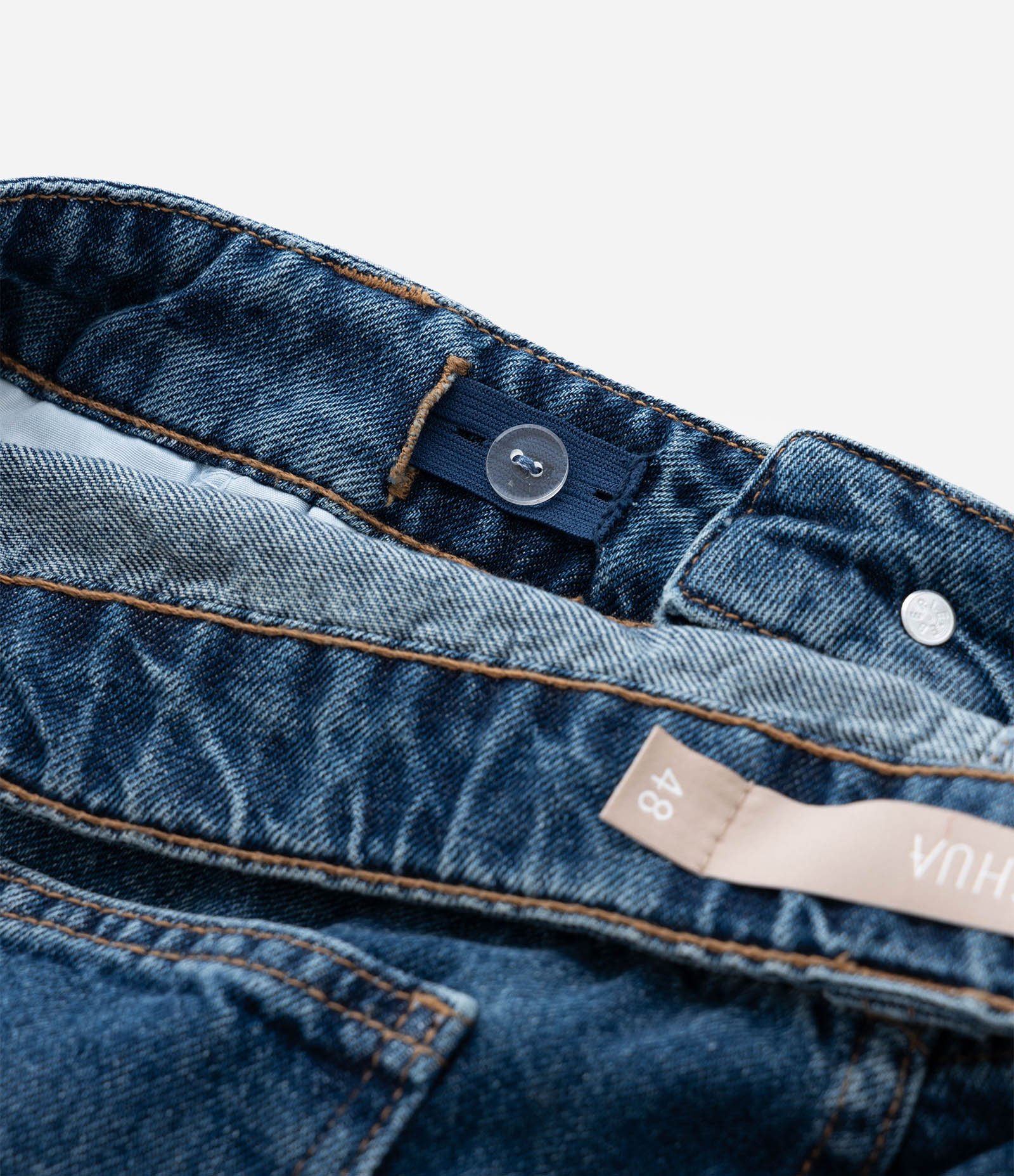 Calça Jeans Reta com Bolsos Cargos Curve & Plus Size Azul 9