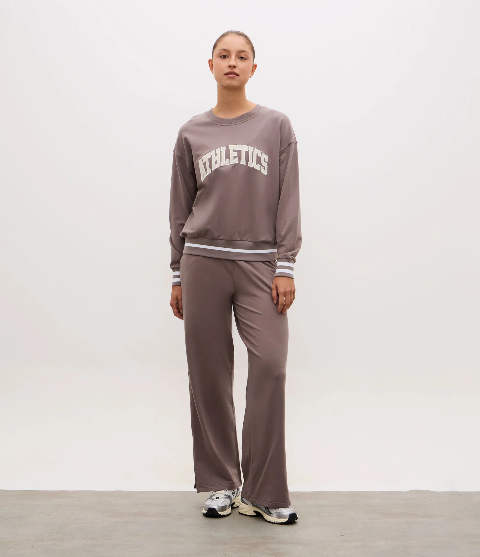 Blusão Oversized Esportivo em Moletom com Estampa Lettering Cinza 1