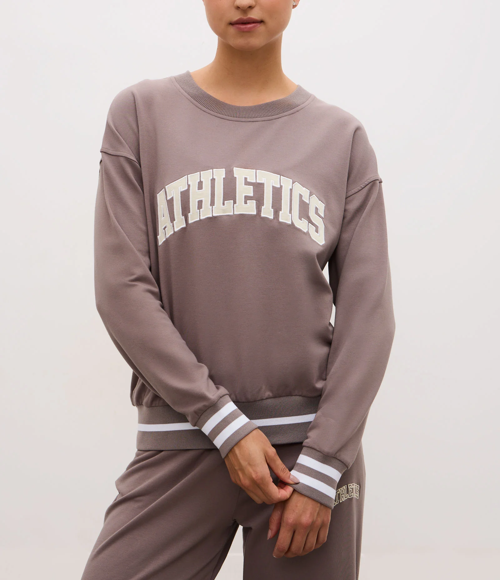 Blusão Oversized Esportivo em Moletom com Estampa Lettering Cinza 2