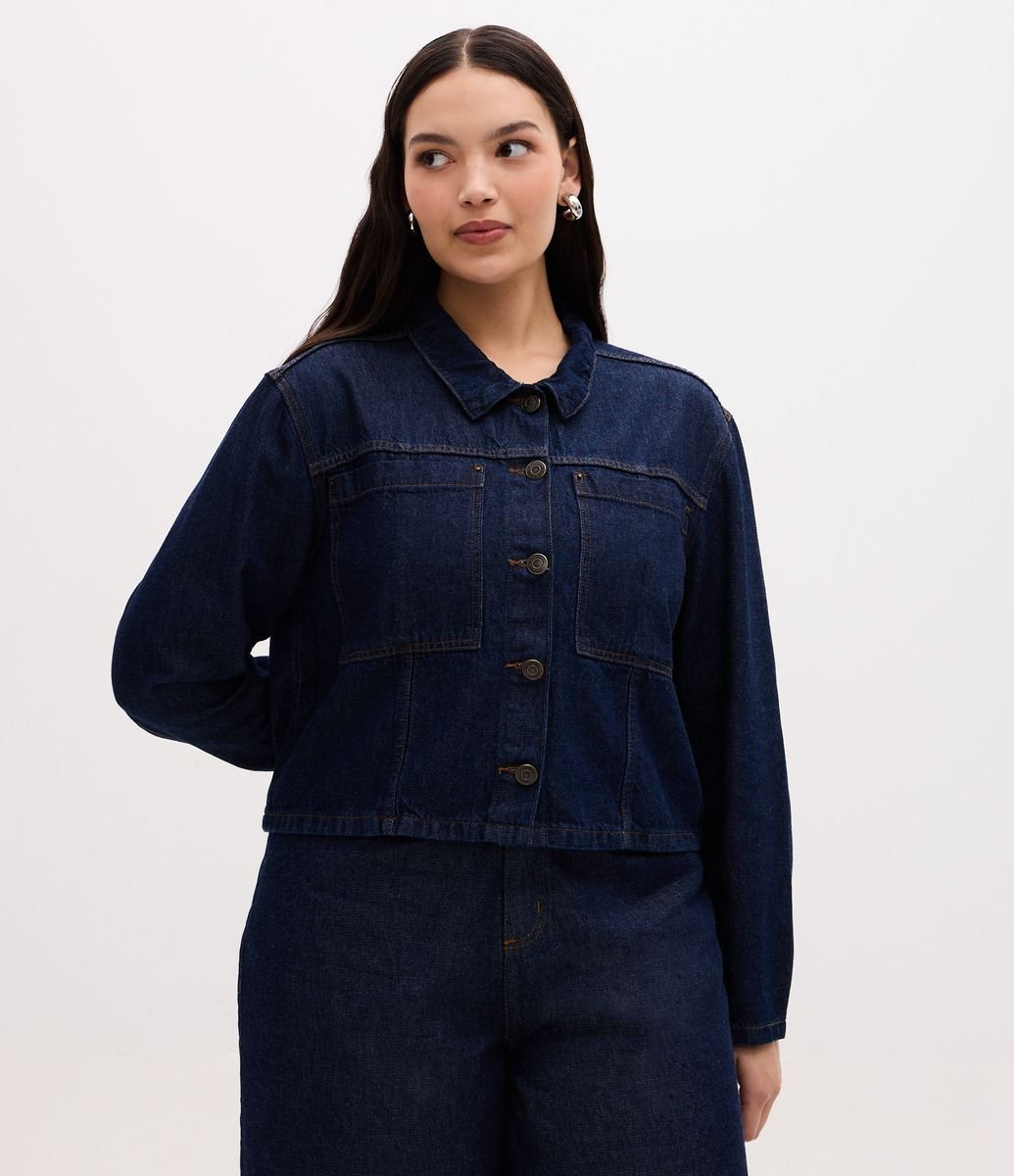 Jaqueta Cropped Jeans com Bolsos Frontais Curve & Plus Size Azul