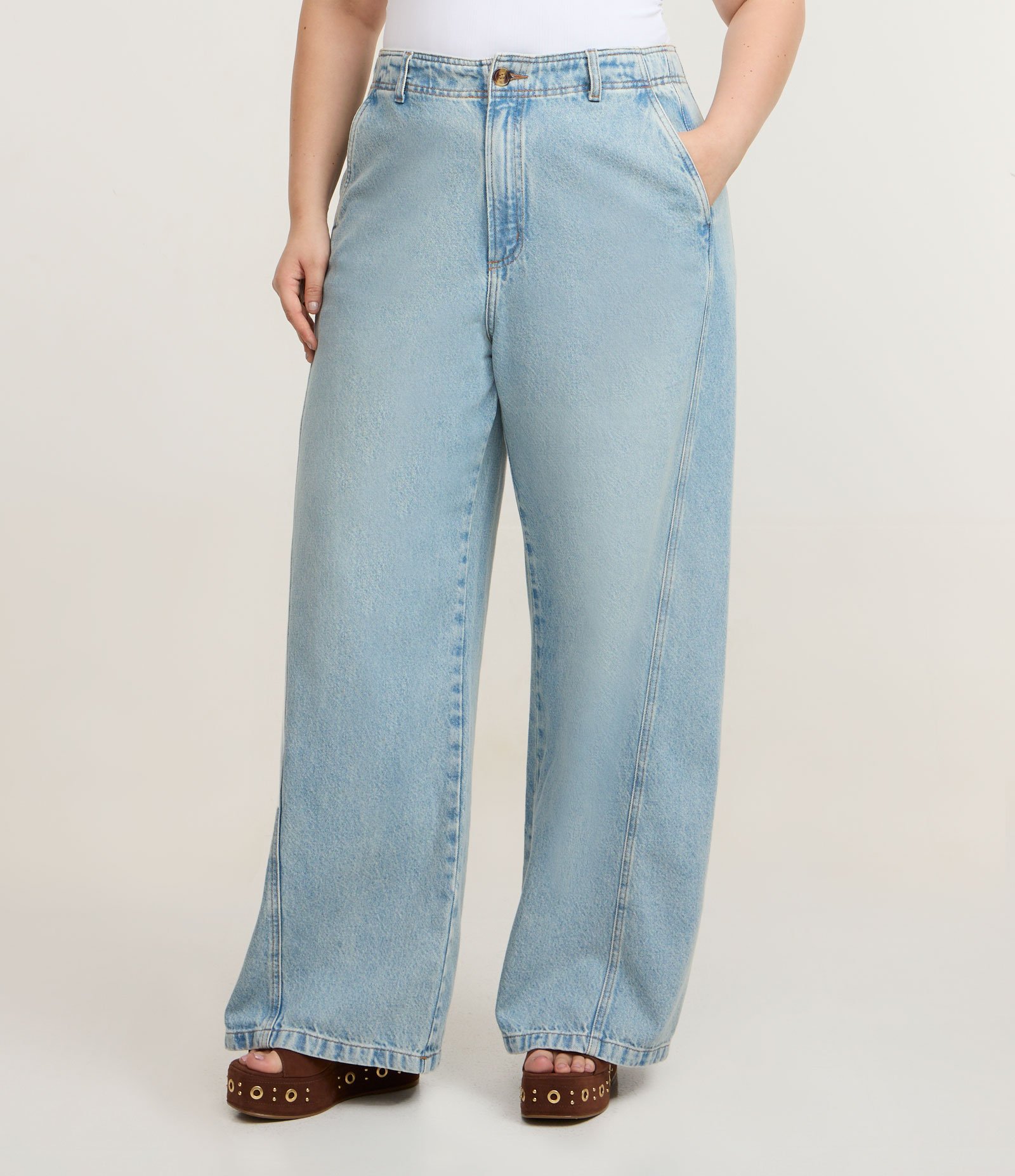 Calça Jeans Wide Leg com Recorte Lateral Azul 2