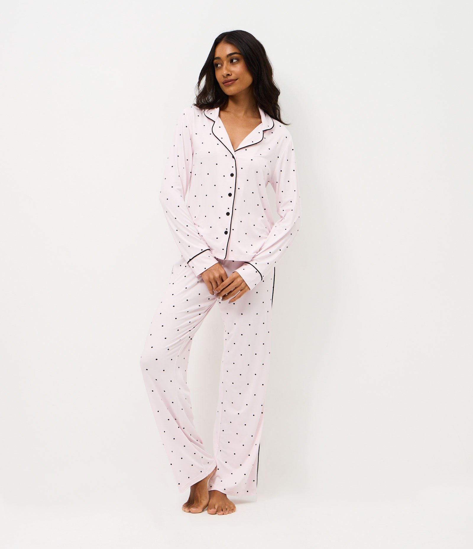 Pijama Longo Americano em Peach Touch com Estampa Poá Lilás/Preto 1