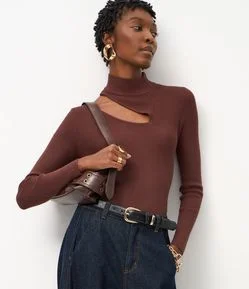 Blusa Canelada em Tricô com Vazado no Ombro