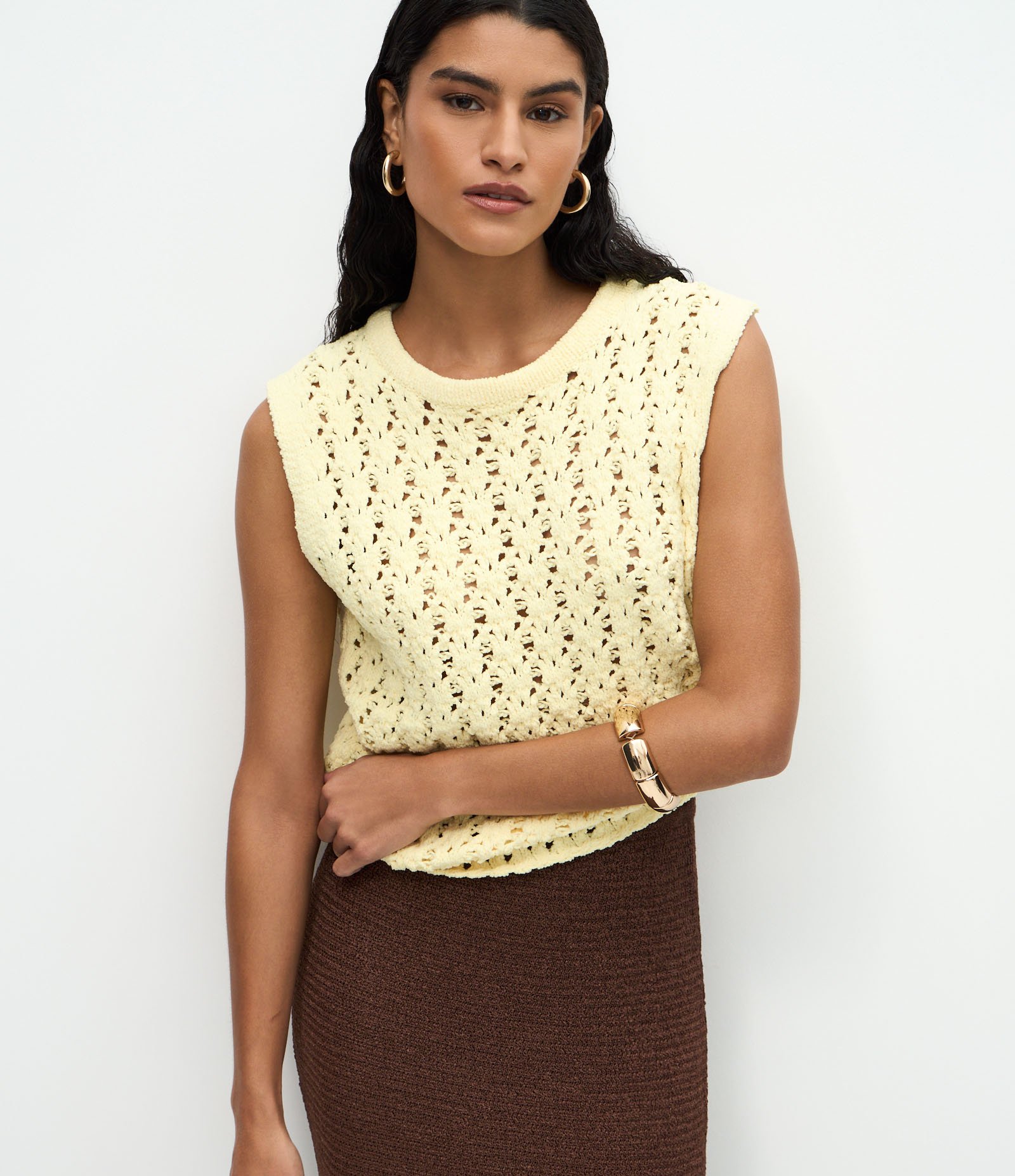 Colete Regular em Tricô Texturizado Amarelo 1