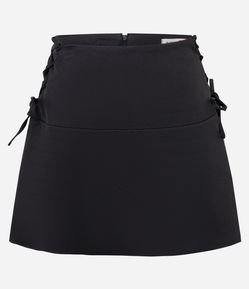 Saia Curta Evasê Alfaiatada com Lacinhos de Amarração