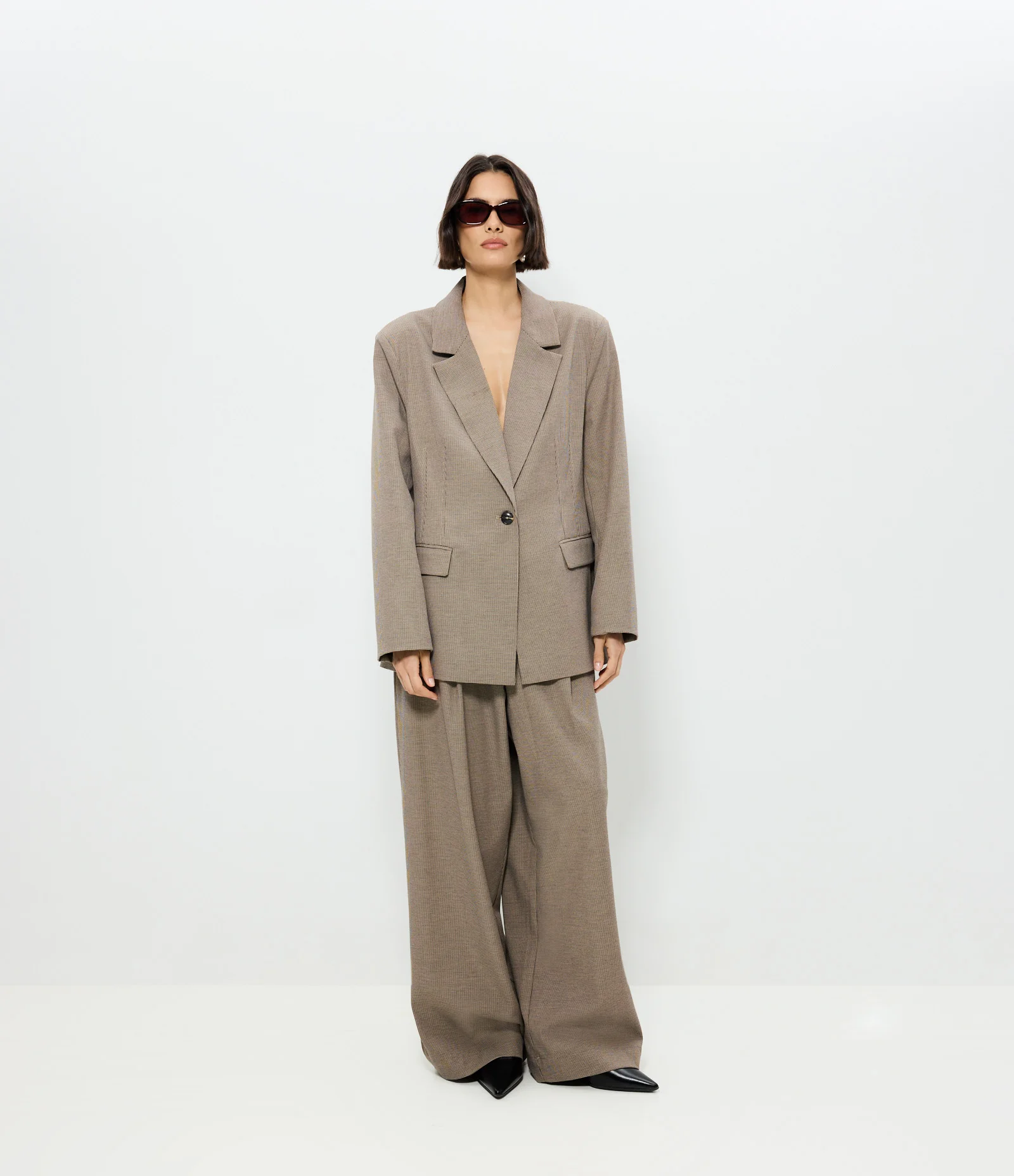 Calça Wide Leg Alfaiatada com Estampa Pied de Poule Marrom 2