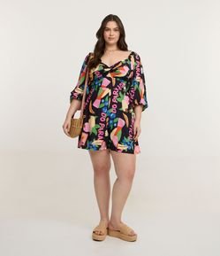 Macacão em Chalis com Estampa Tropical Curve & Plus Size